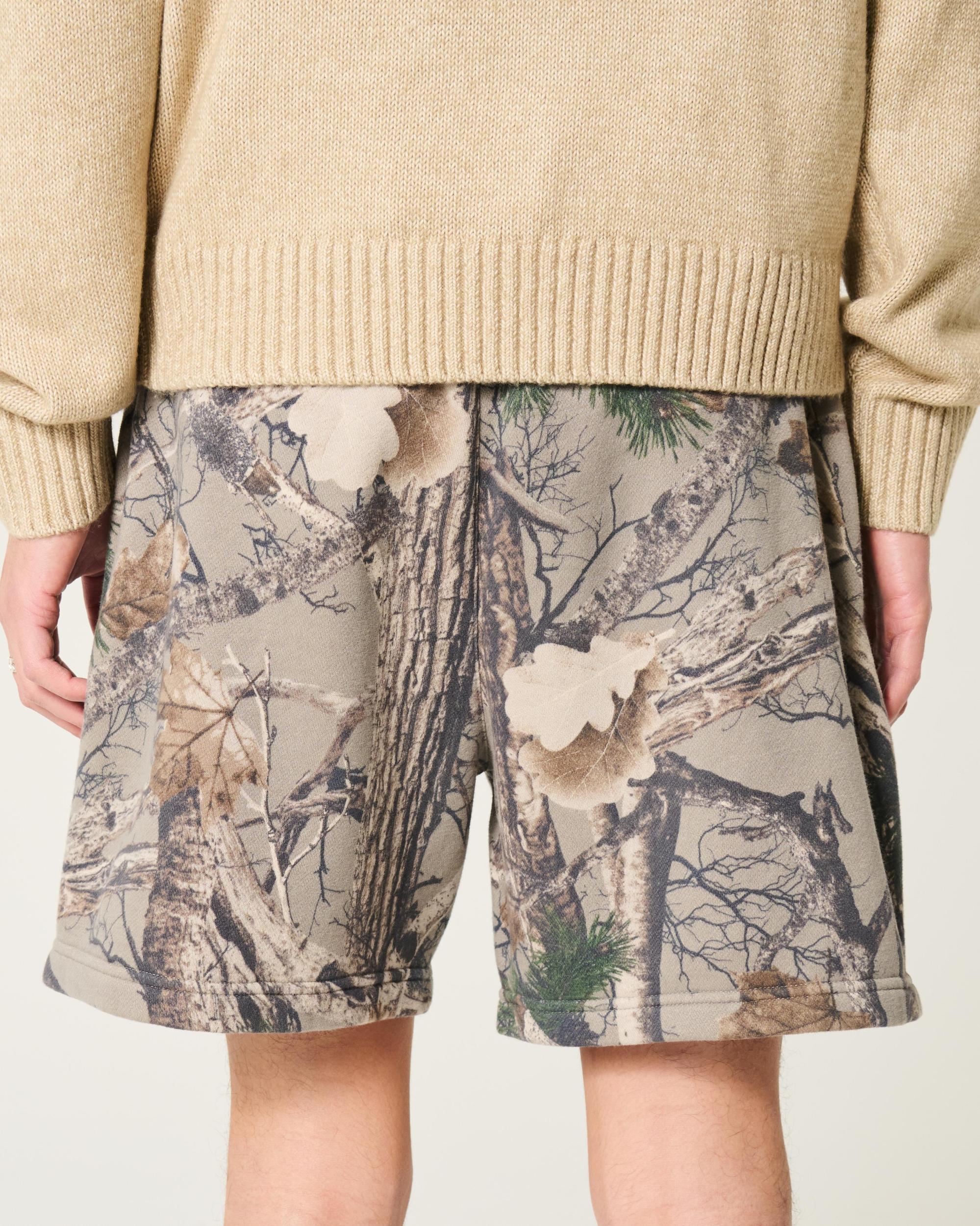 Mid-Thigh Loose Fleece Shorts Product Image