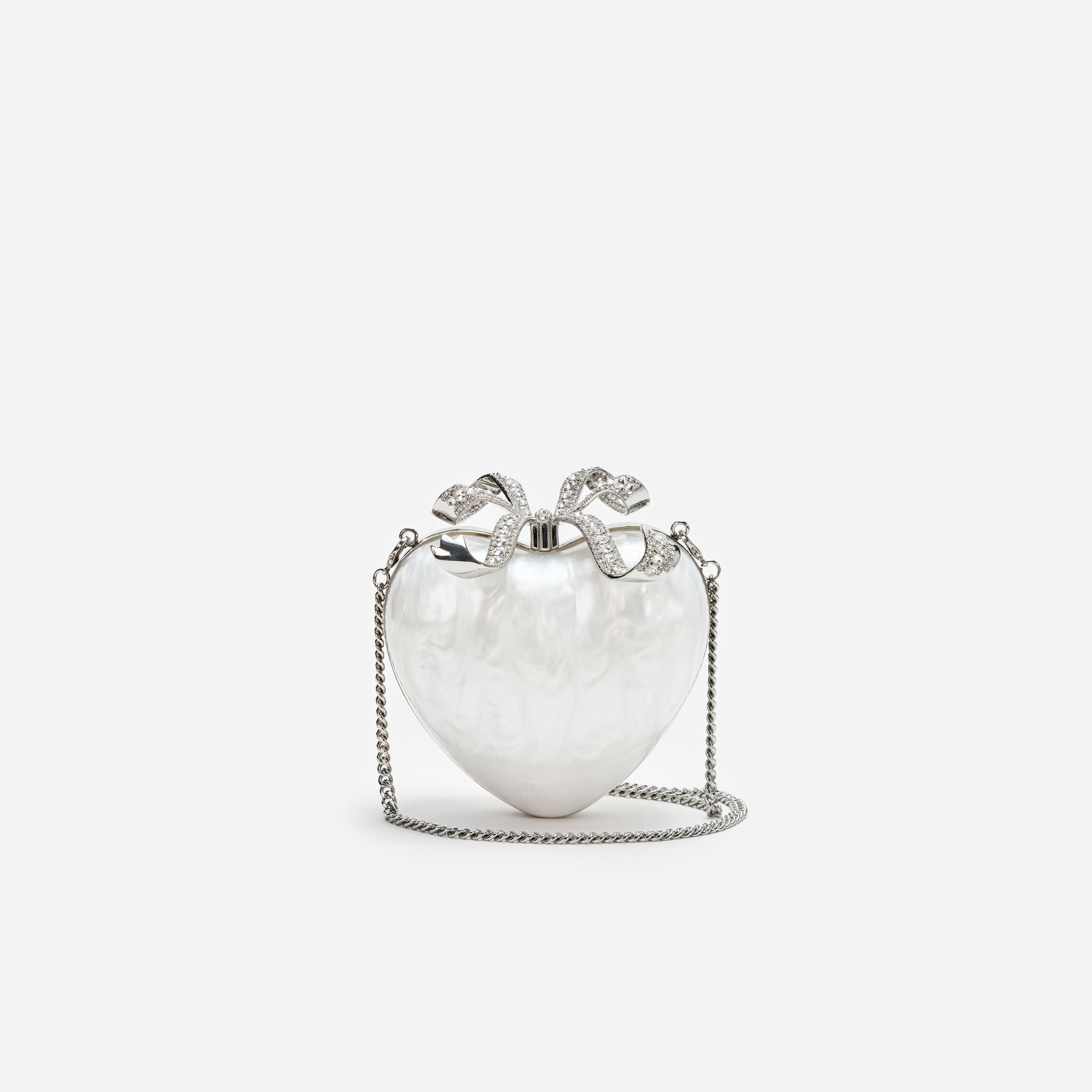Pearl Heart Clutch Product Image