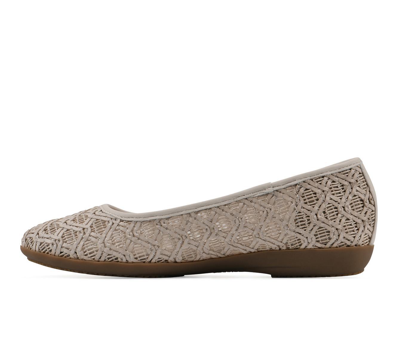 Women's Cliffs by White Mountain Cariann Flats Product Image