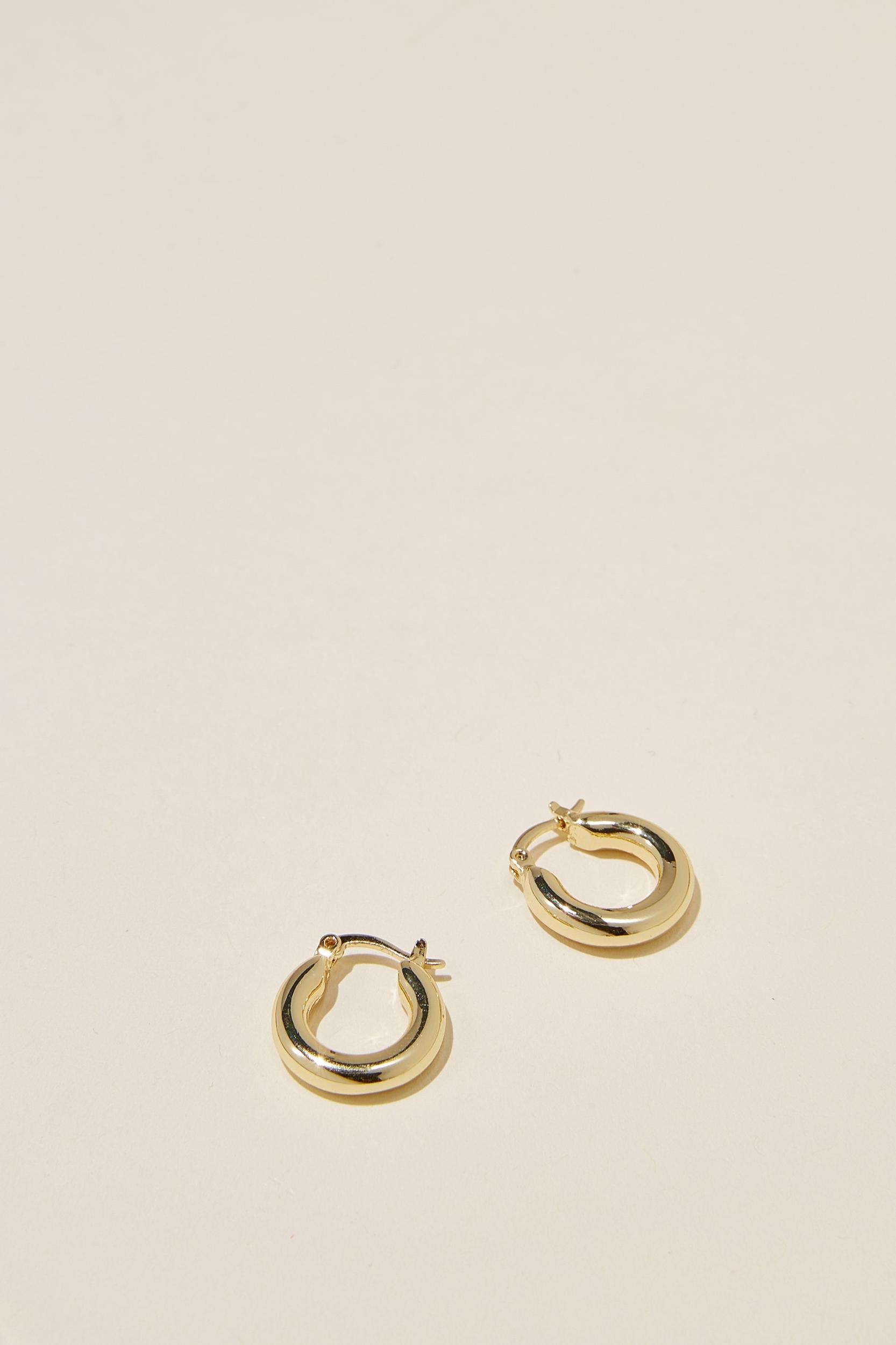 Small Hoop Earring Product Image