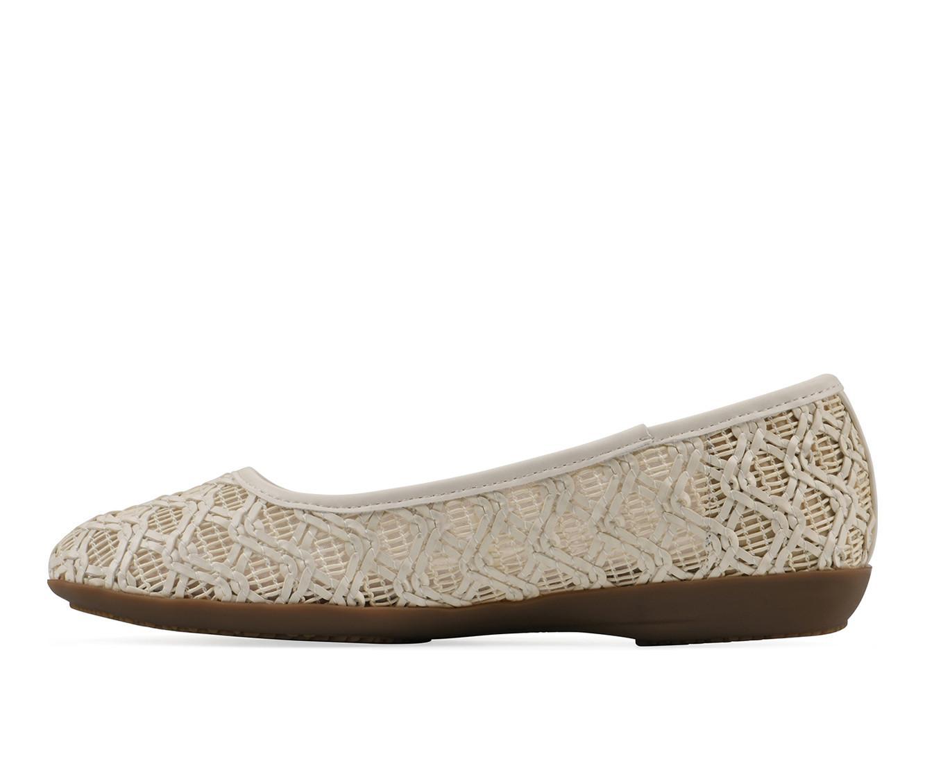 Women's Cliffs by White Mountain Cariann Flats Product Image