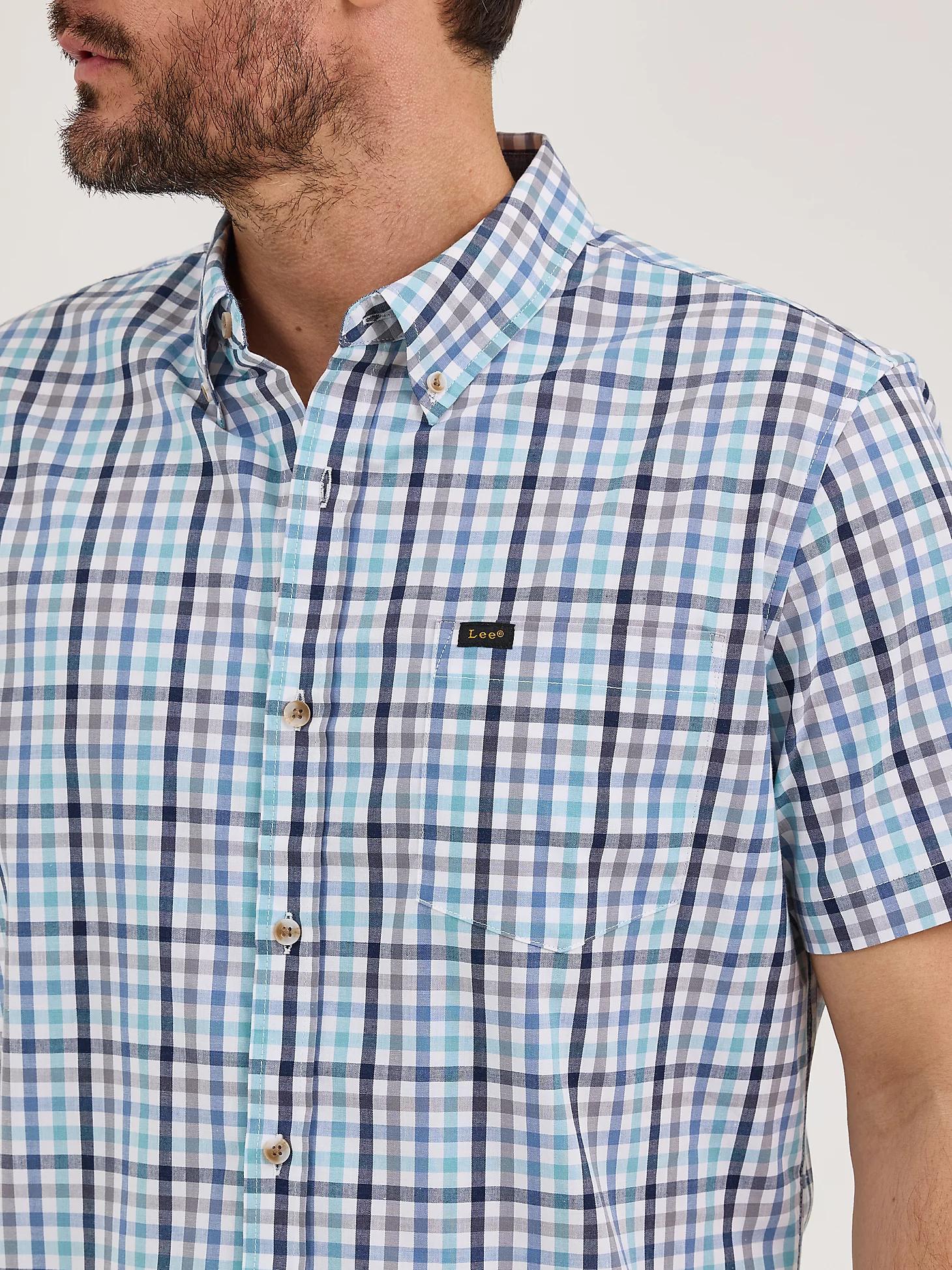 Men's Short Sleeve Thin Line Plaid Button Down Shirt | Men's Tops & Tees | Lee® Product Image