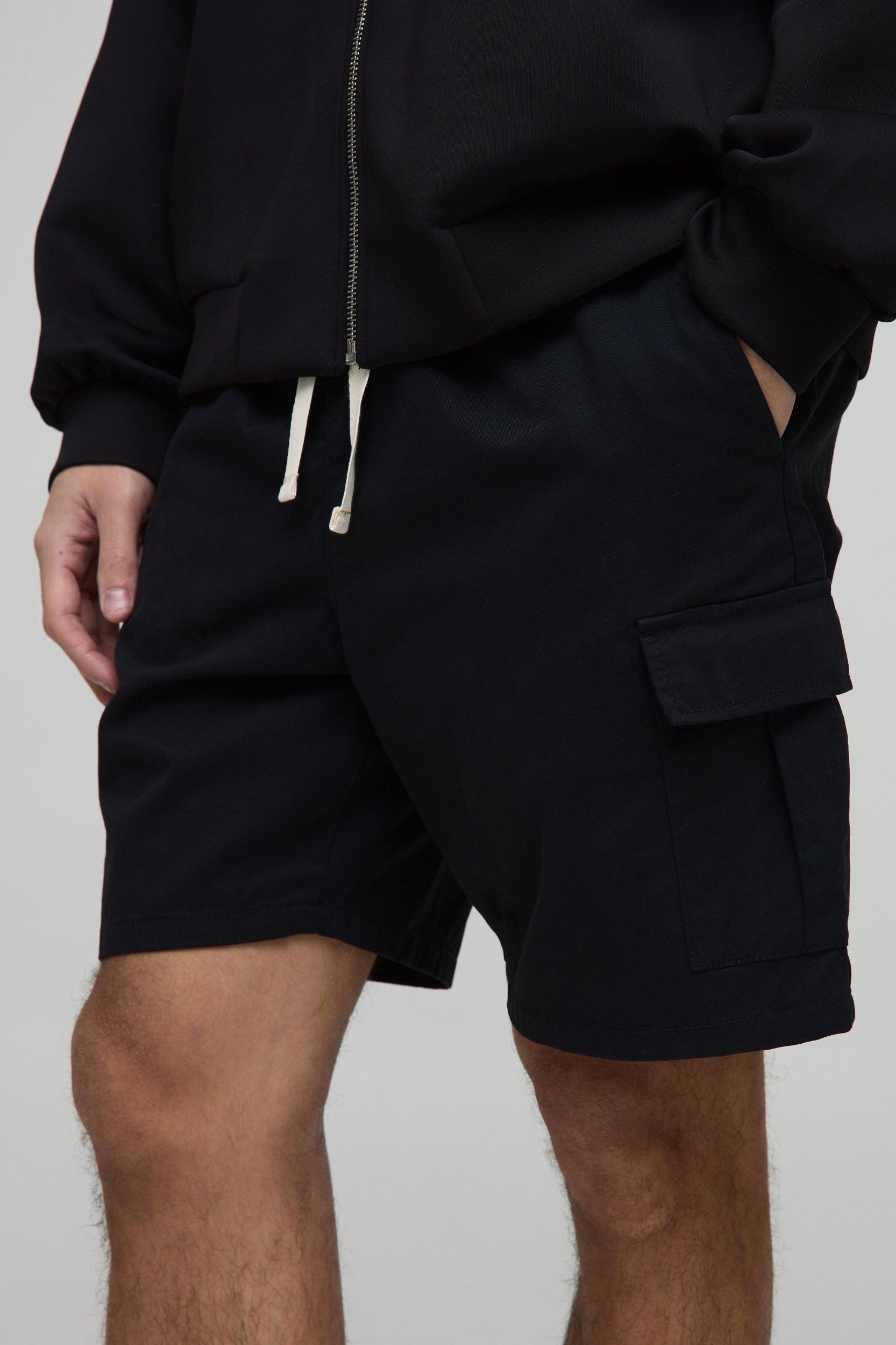 Elasticated Waist Black Relaxed Fit Cargo Shorts | boohooMAN USA Product Image