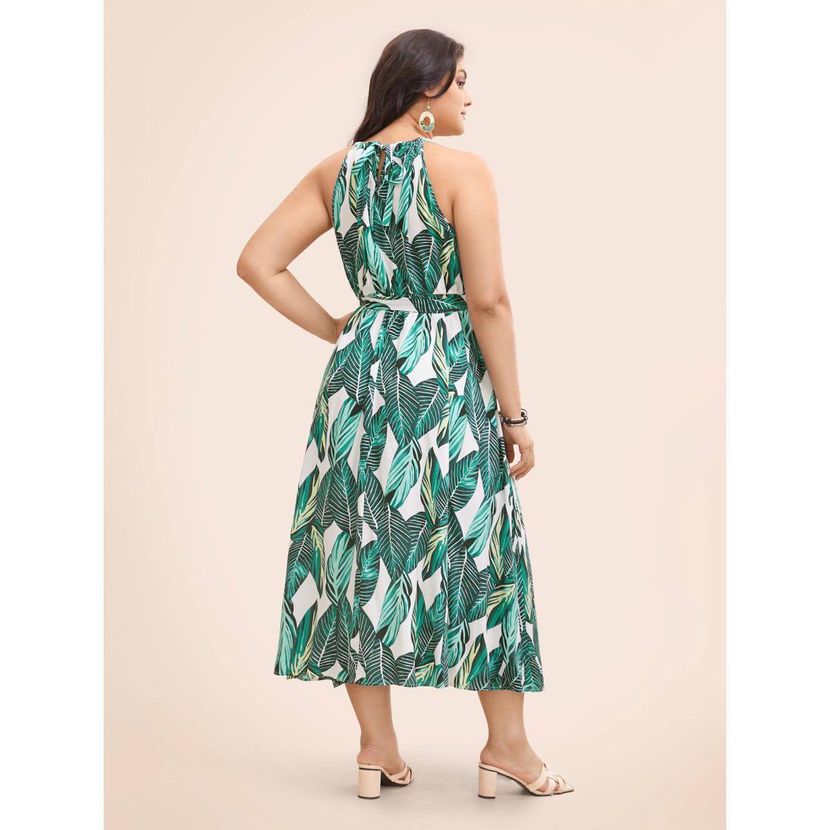 Plus Size Tropical Print Knotted Pocket Ruffles Belted Halter Dress Emerald Women Resort Non Halter neck Sleeveless Curvy Midi Dress BloomChic 18-20/2X Product Image