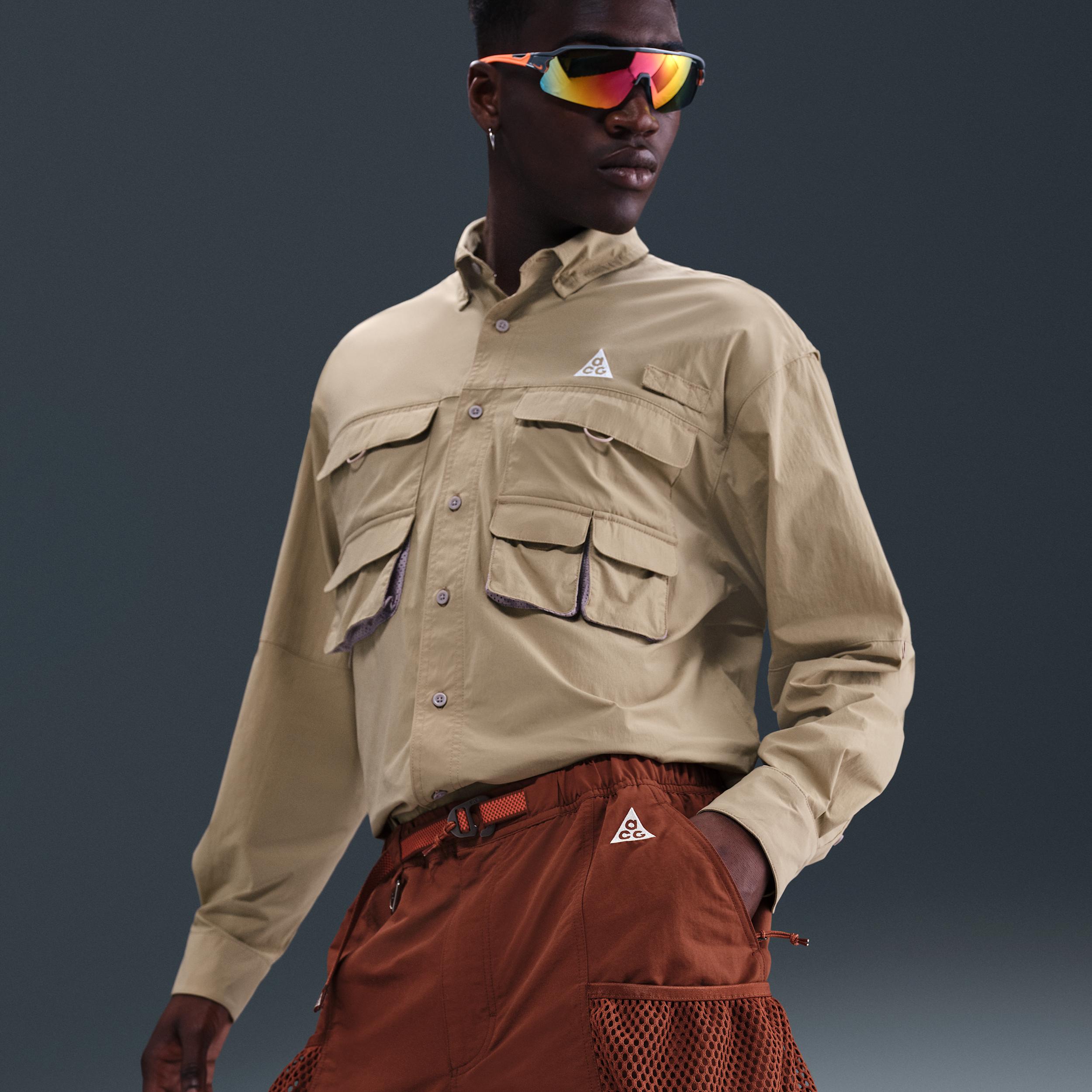 Mens Nike ACG Snowgrass Cargo Shorts | DV9405-245 Product Image