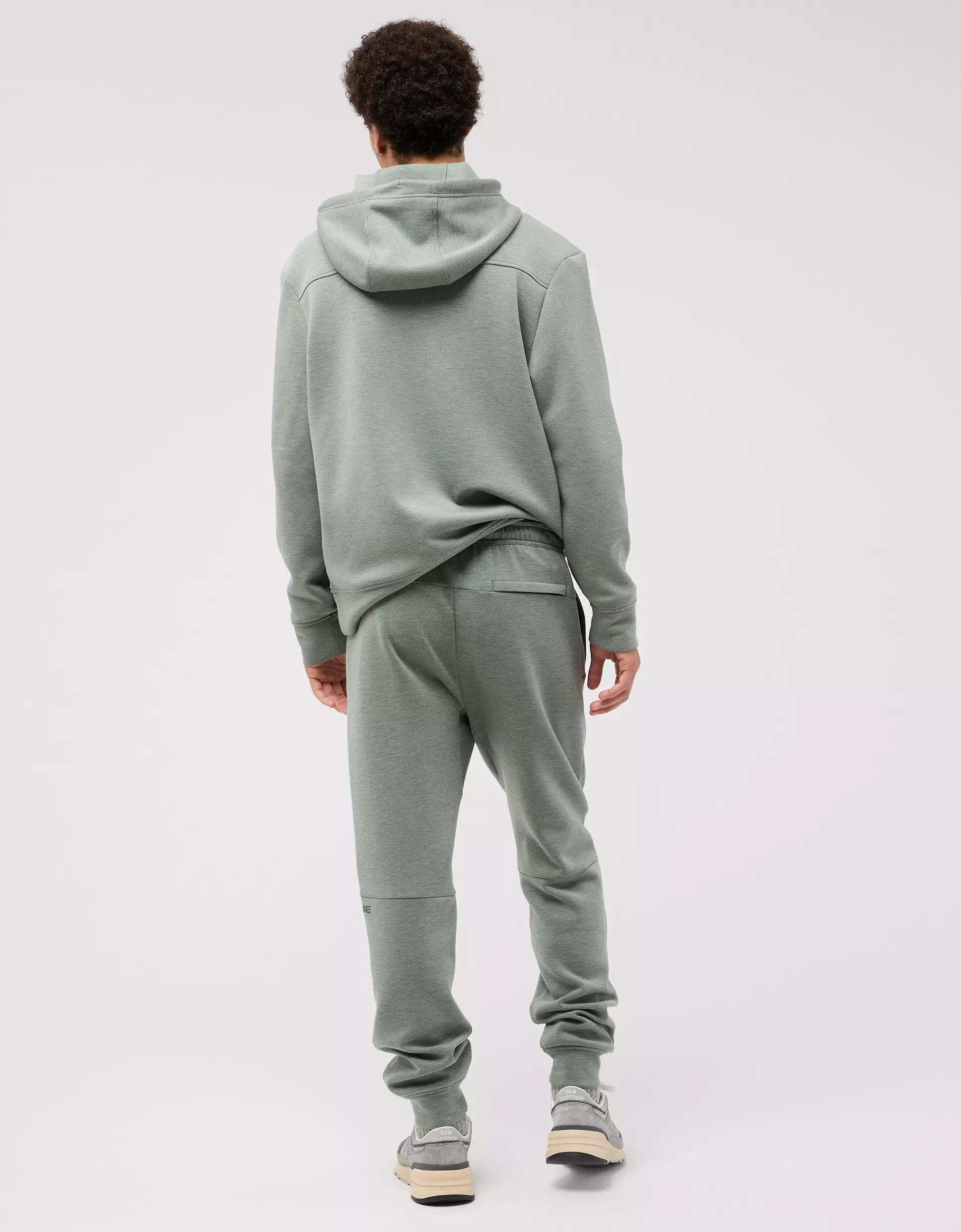 AE 24/7 Jogger Product Image