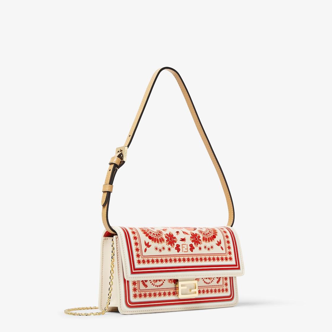 Wallet On Chain BaguetteCoral Bandana camelia leather wallet Product Image