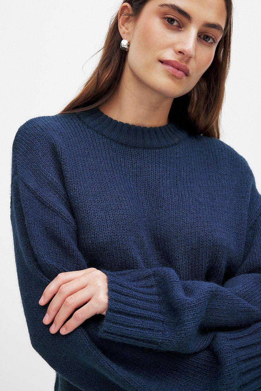 Round Neck Knitted Sweater Blue Product Image