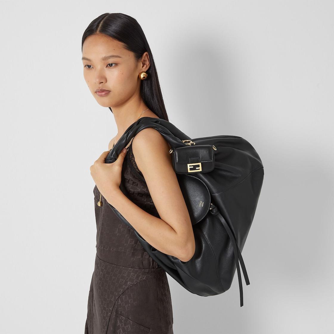 Fendi SpyBlack leather bag Product Image