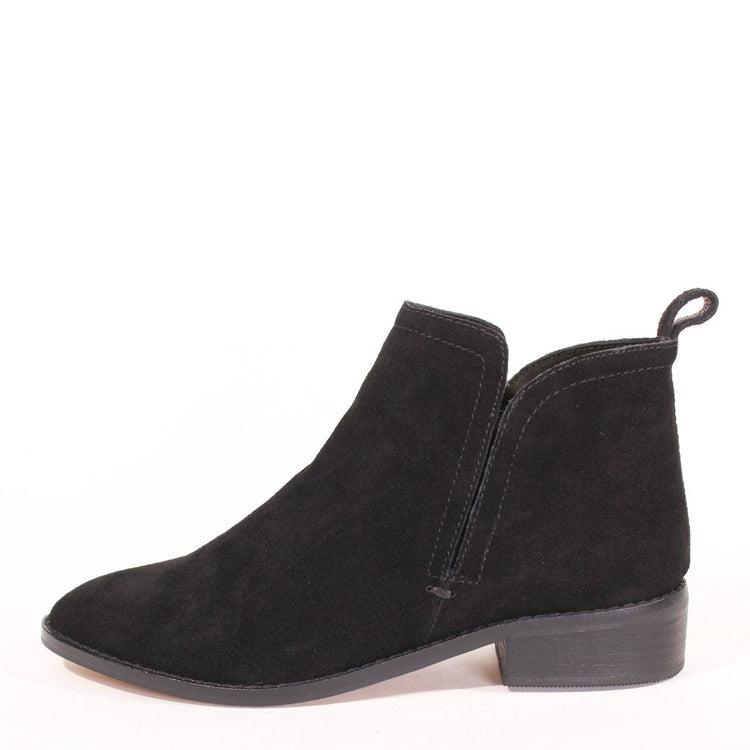 Kelly Chelsea Boots Product Image