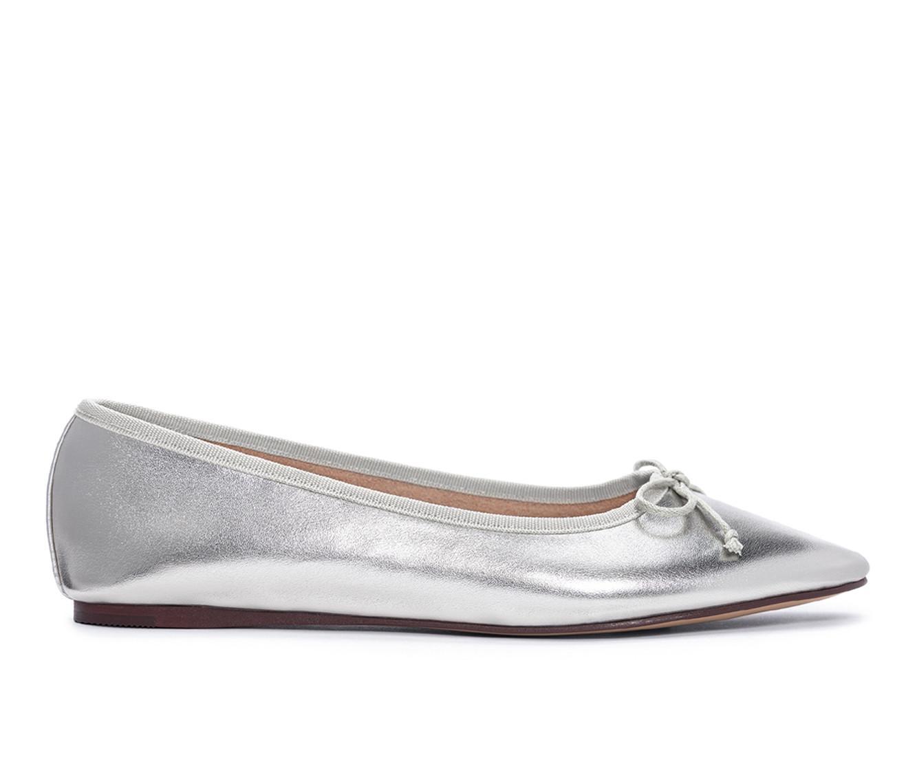 Women's Chinese Laundry Audrey Flats Product Image