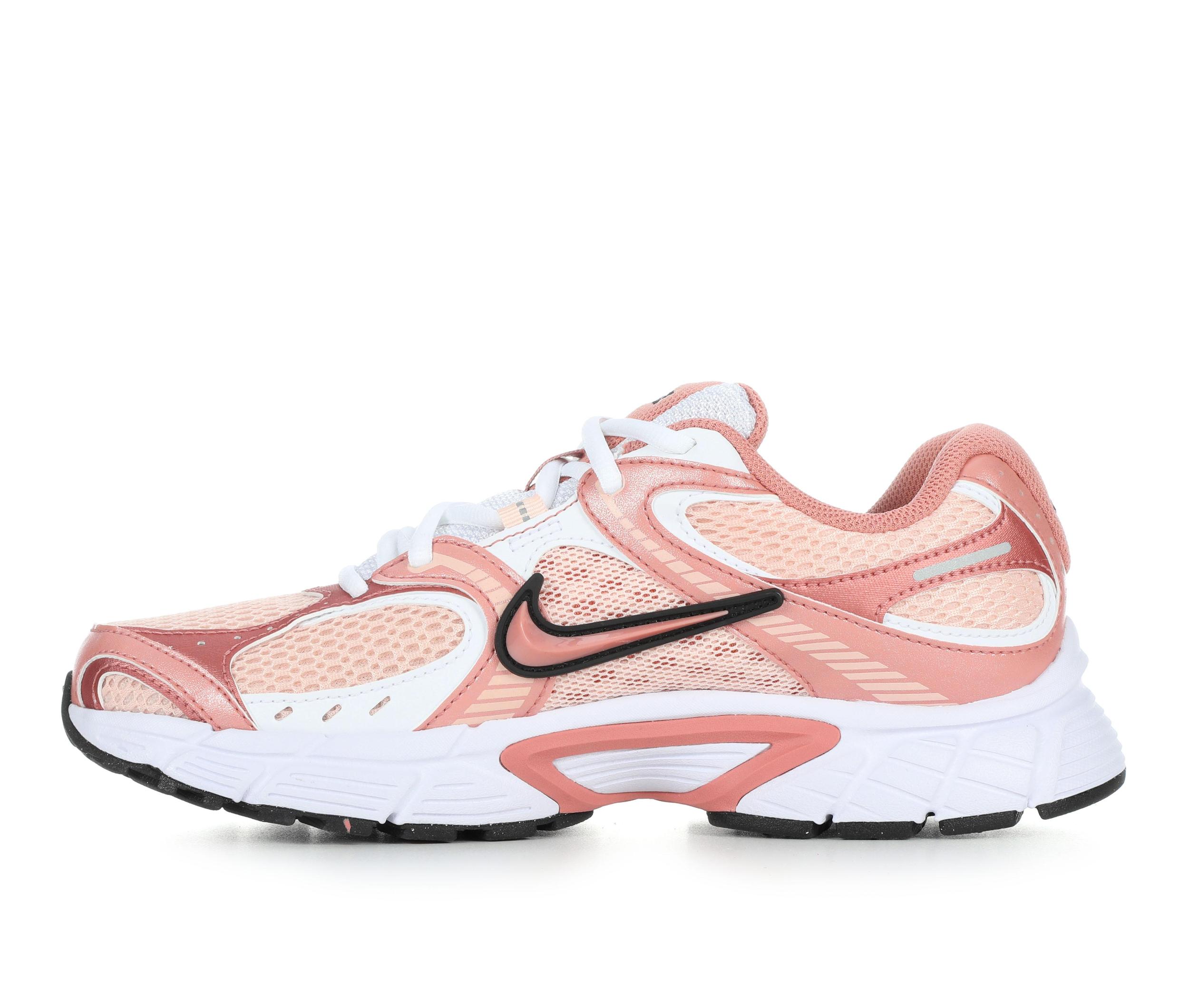 Women's Nike V5 RNR Sneakers Product Image