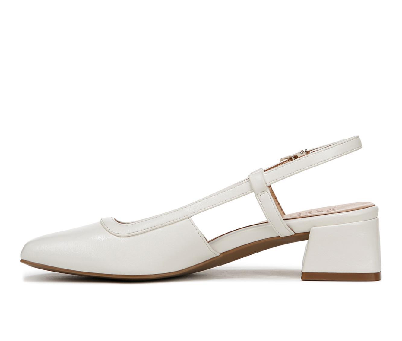 Women's Naturlizer Helena Pumps Product Image