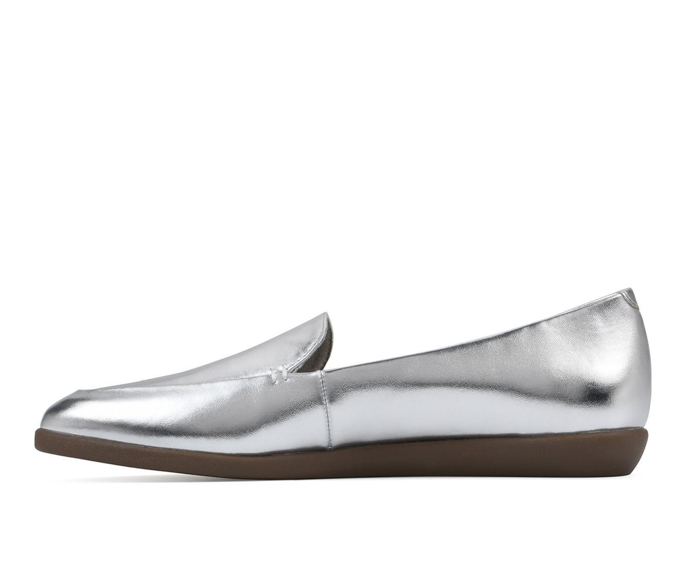 Women's Cliffs by White Mountain Mint Loafers Product Image