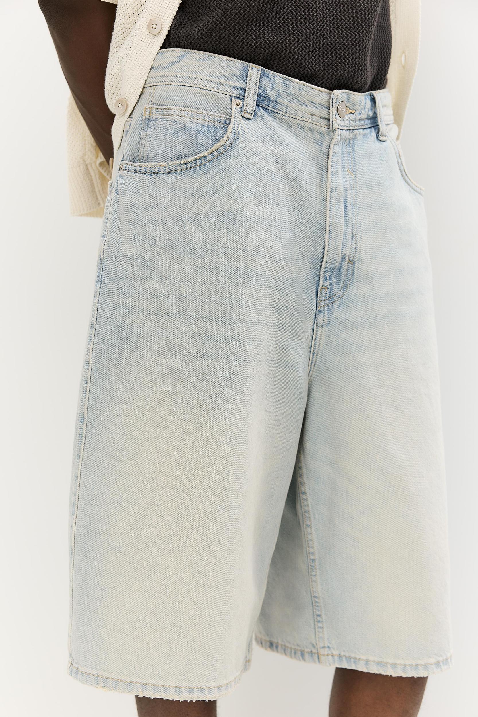 Skater jorts Product Image