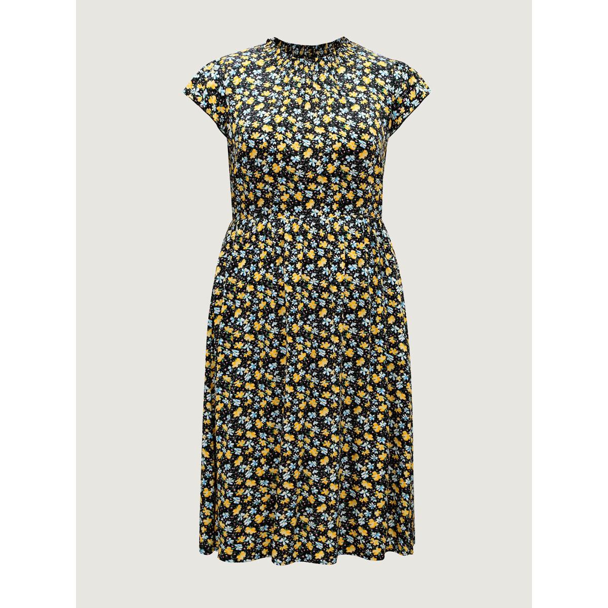 Plus Size Floral Shirred Mock Neck Pockets Midi Dress Black Women Mock Neck Cap Sleeve Curvy BloomChic 30/6X Product Image