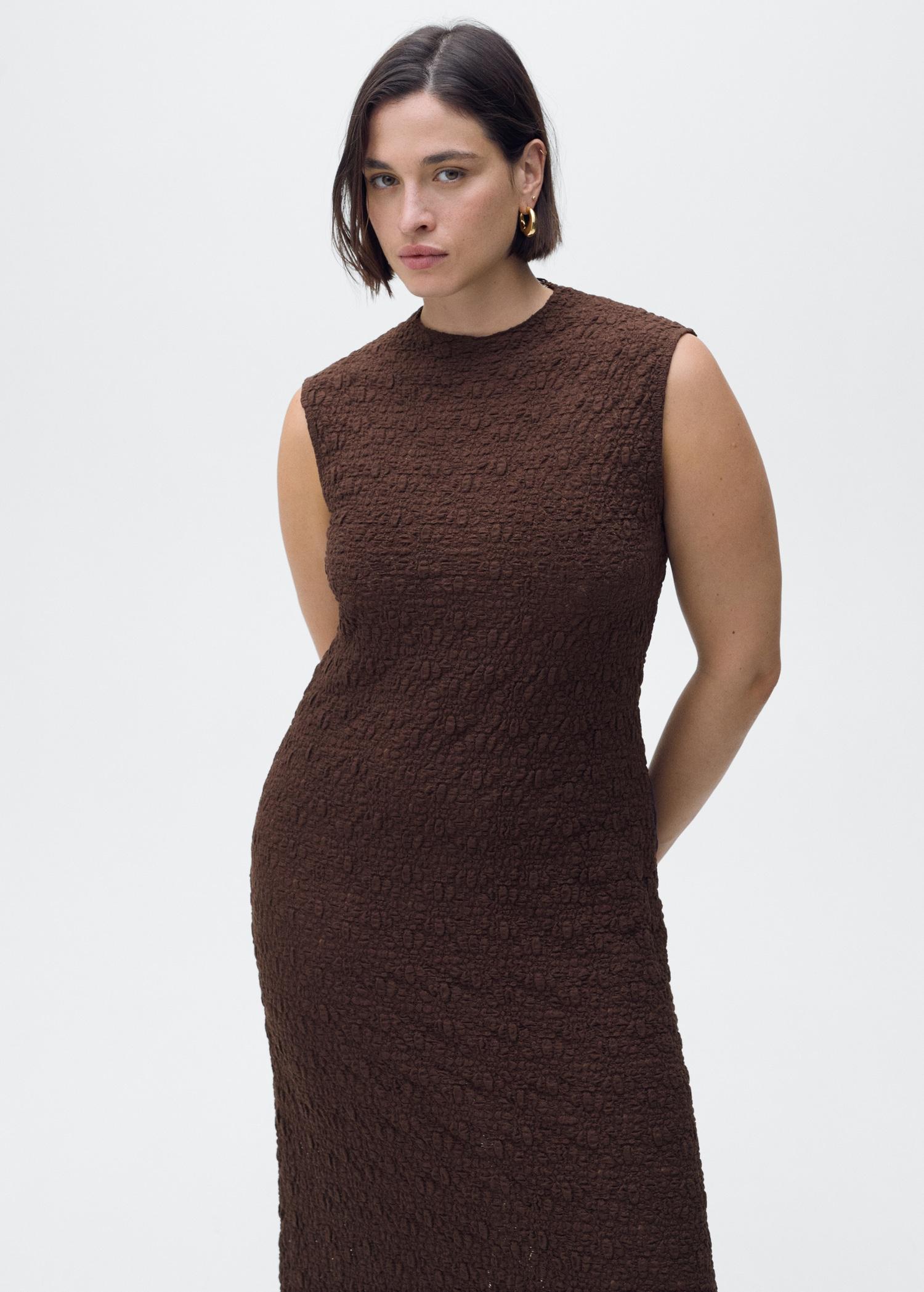 Perkins-neck textured dress - Women | MANGO USA Product Image