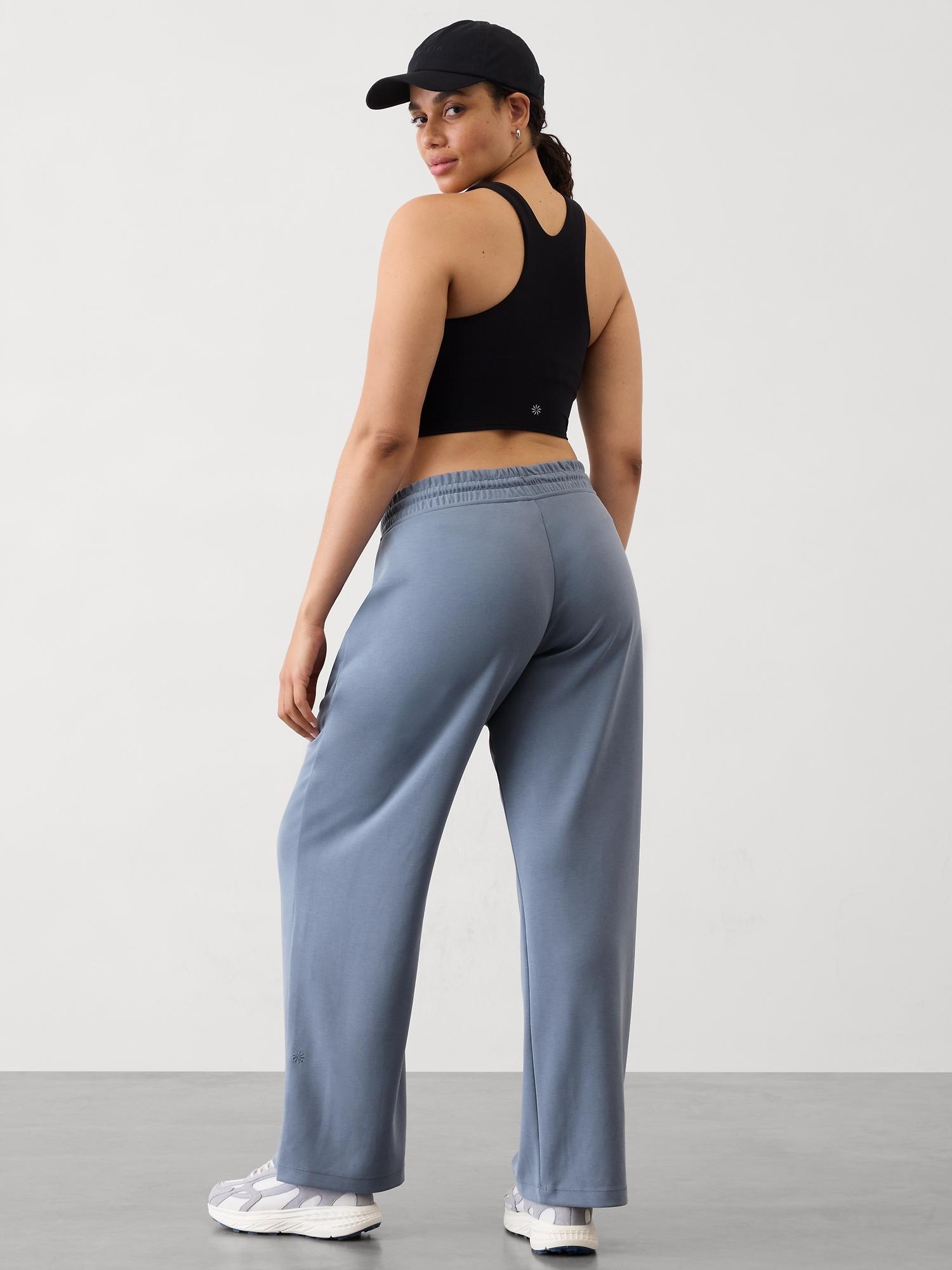 Seasoft Mid Rise Straight Pant Product Image