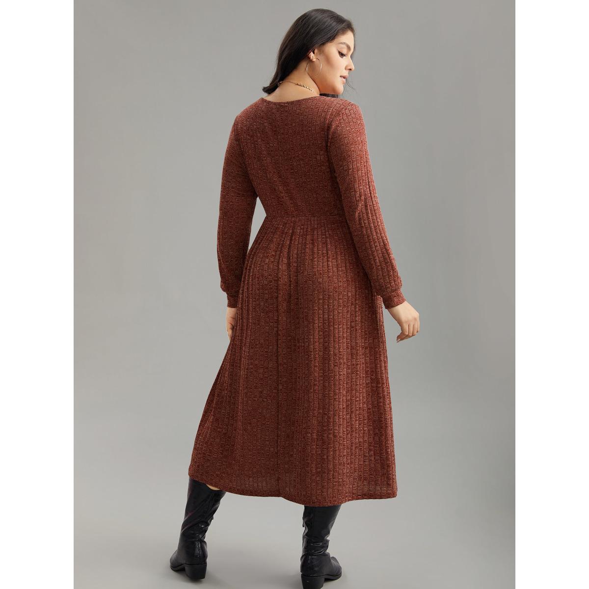 Plus Size Rib Knit Plain Plisse Long Sleeve Dress Rust Women Casual Rib Knit V-neck Long Sleeve Curvy Midi Dress BloomChic 10/M Product Image