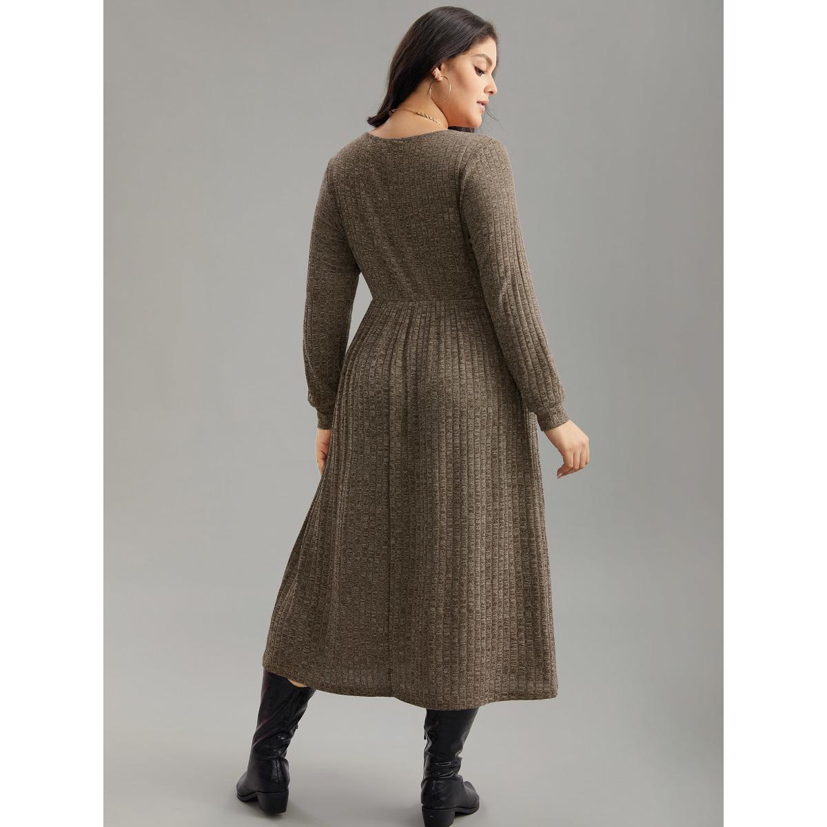 Plus Size Rib Knit Plain Plisse Long Sleeve Dress DarkBrown Women Leisure Rib Knit V-neck Long Sleeve Curvy Midi Dress BloomChic 14-16/1X Product Image