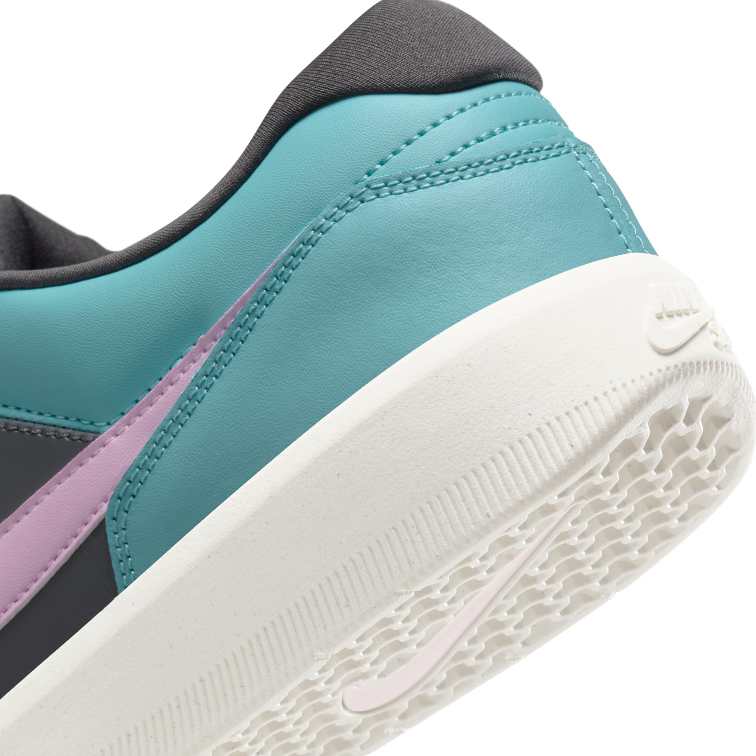 Nike SB Force 58 Premium Skate Shoes Product Image