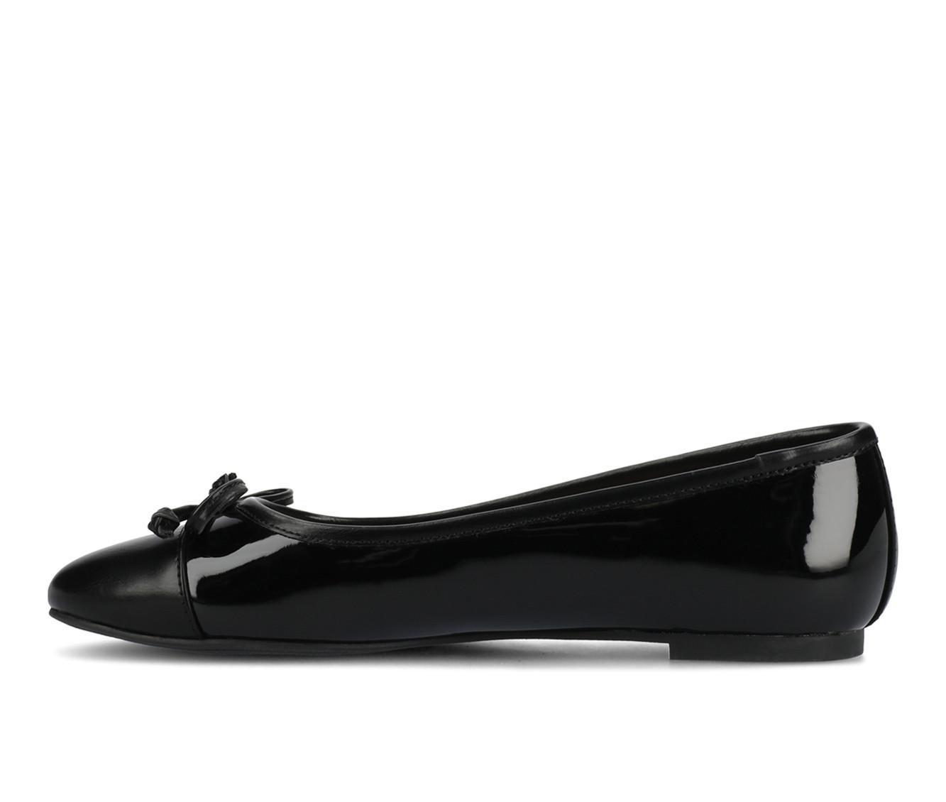 Women's Journee Collection Kaiah Flats Product Image