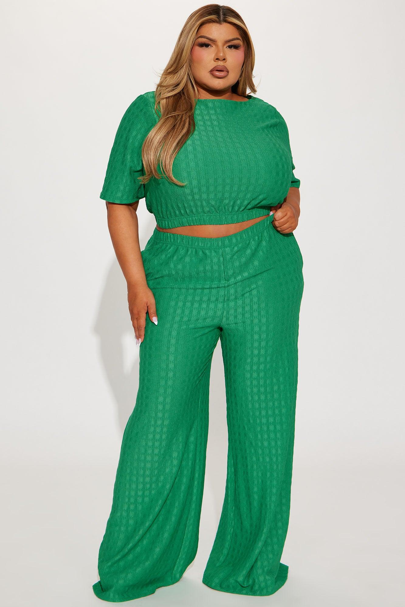 Day Plans Textured Pant Set - Kelly Green Product Image
