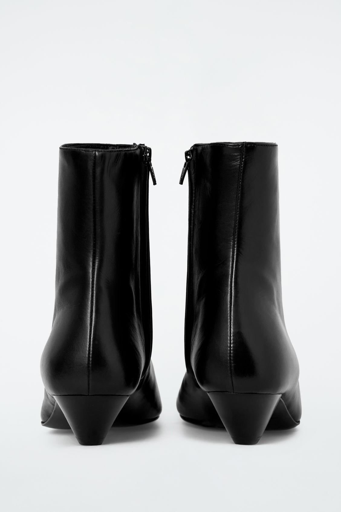 SQUARE-TOE LEATHER ANKLE BOOTS Product Image