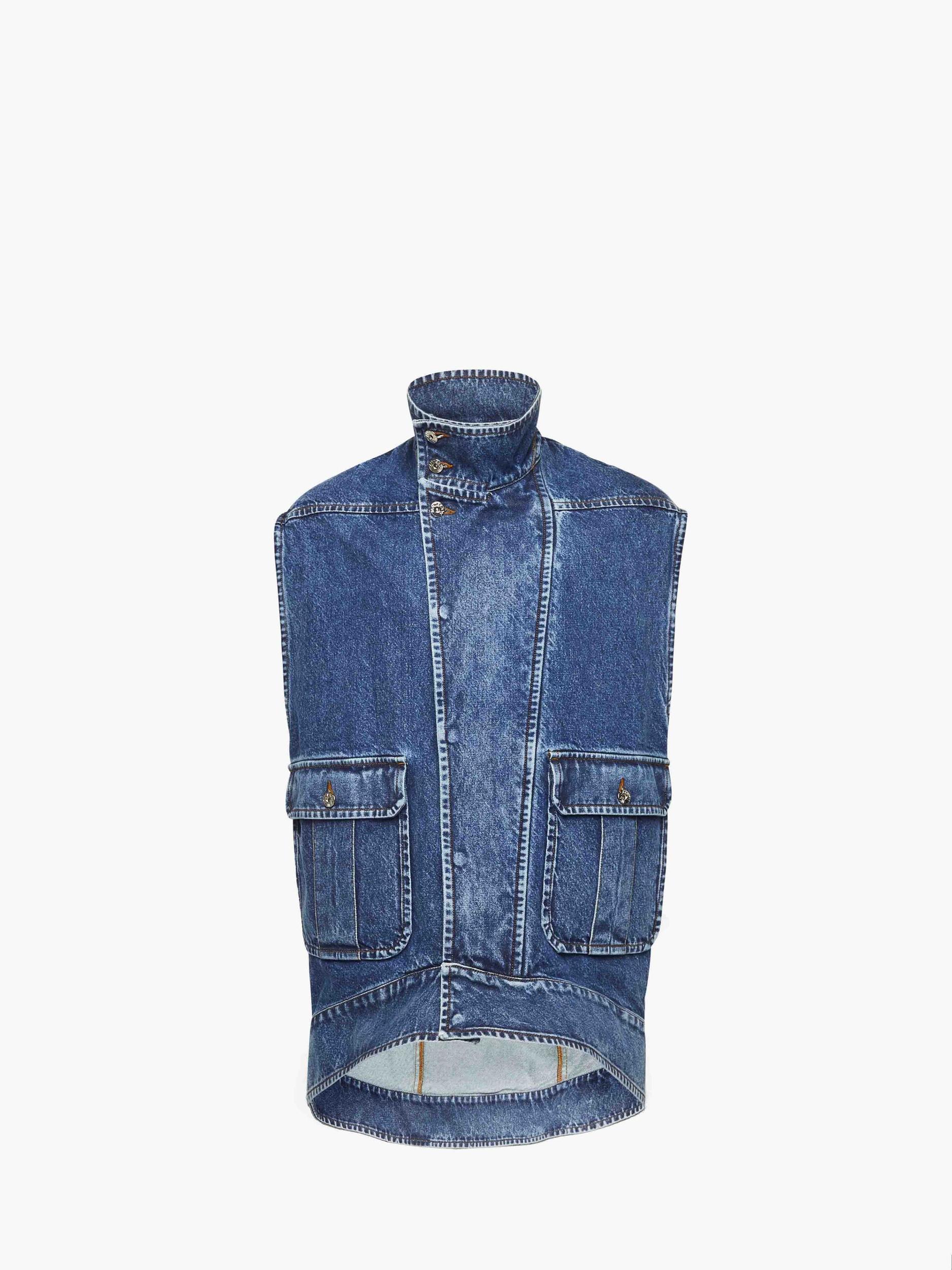 OVERSIZED SLEEVELESS HIGH NECK JACKET Product Image