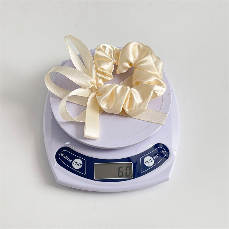 Ribbon Scrunchie Product Image