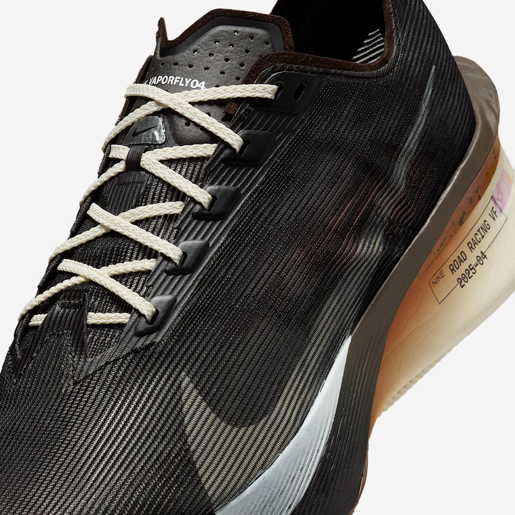 Nike Mens Vaporfly 4 Road Racing Shoes | IH4453-220 Product Image