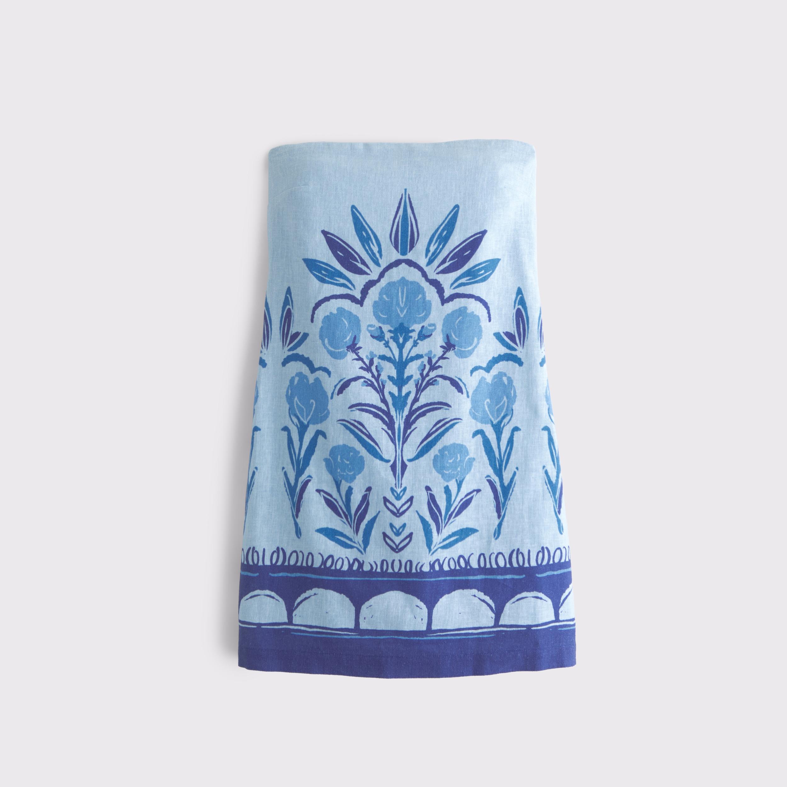 The A&F Scarlett Strapless Linen-Blend Skort Product Image