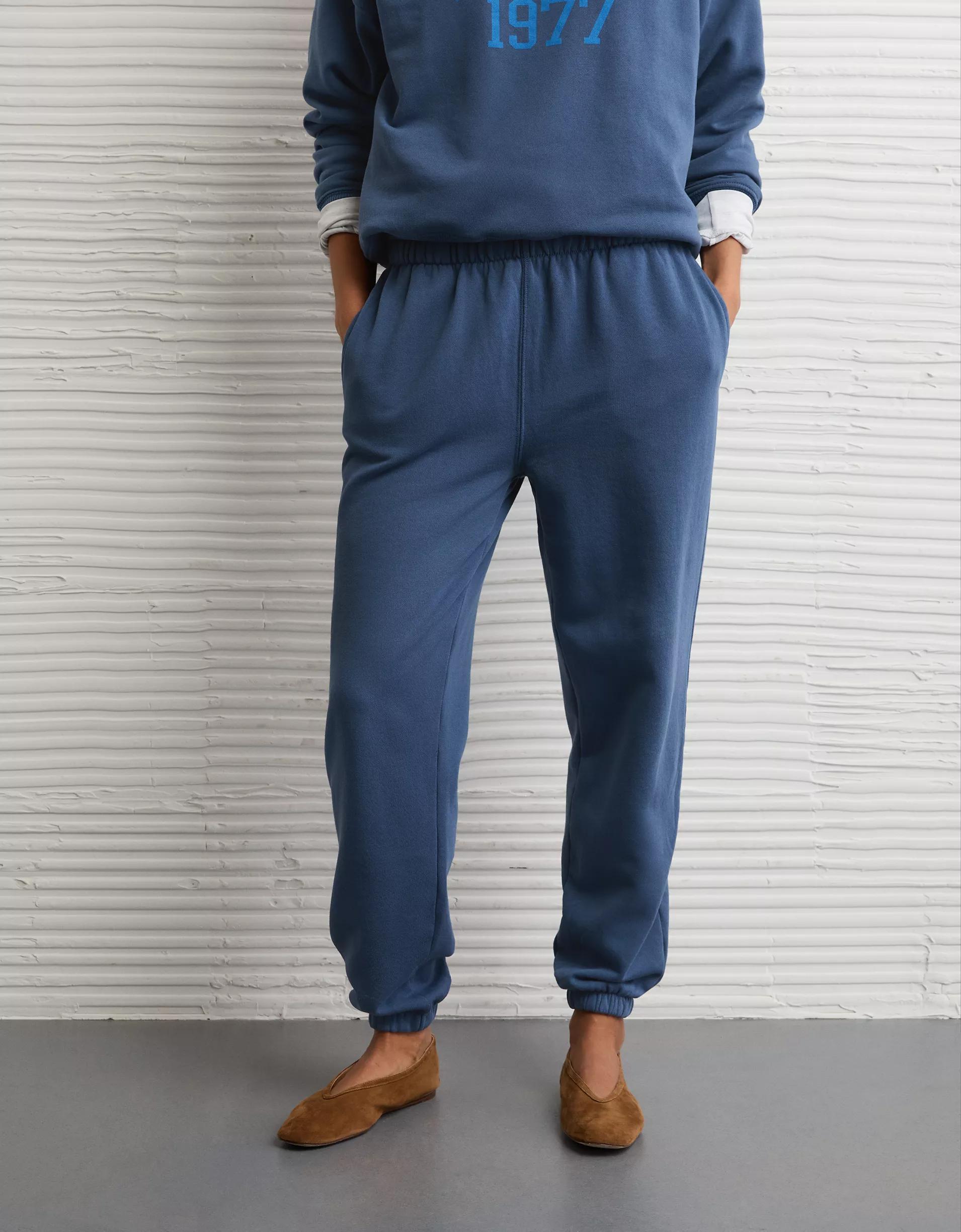 AE High-Waisted Jogger Product Image