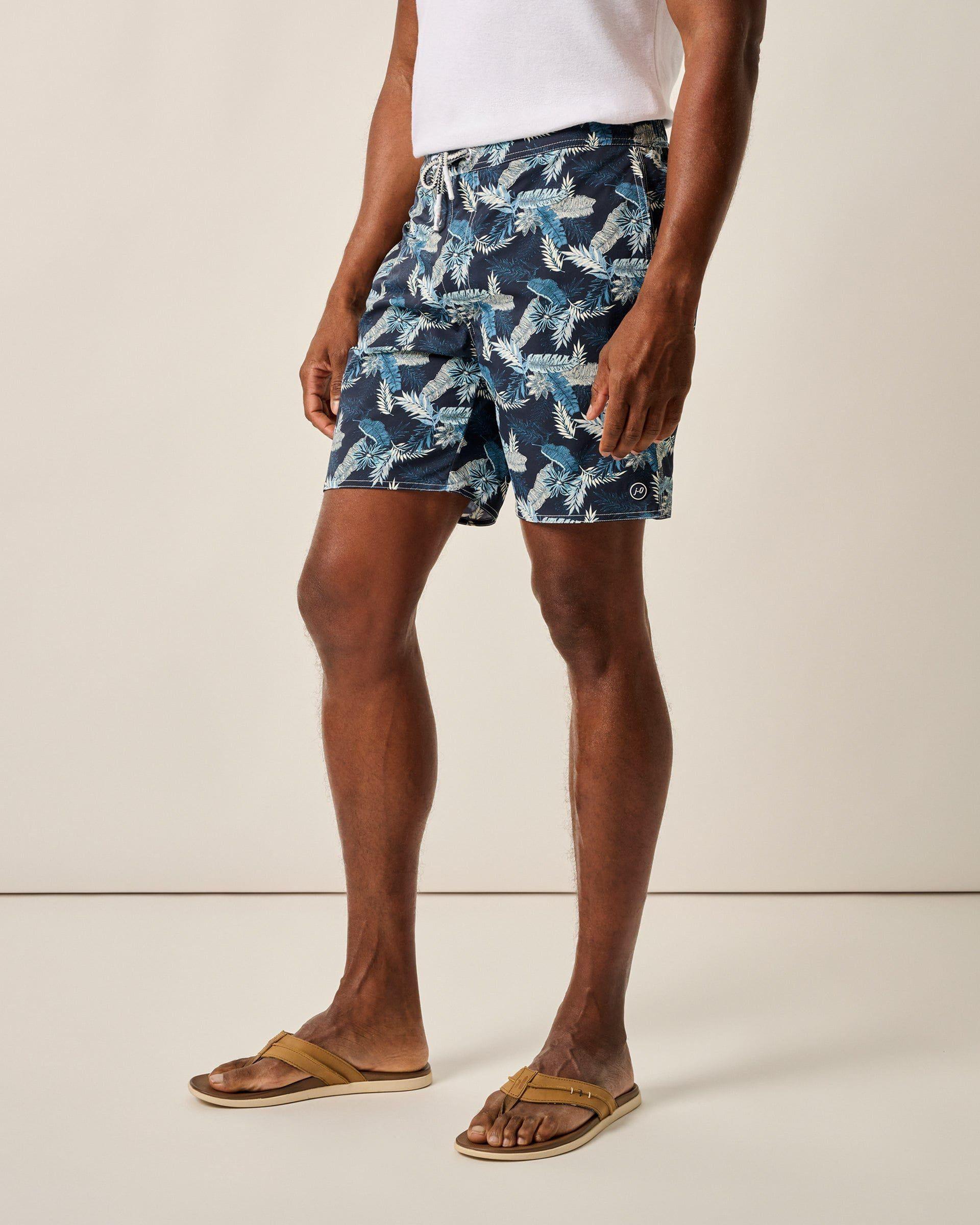 The Half Elastic 7" Surf Shorts Male Product Image