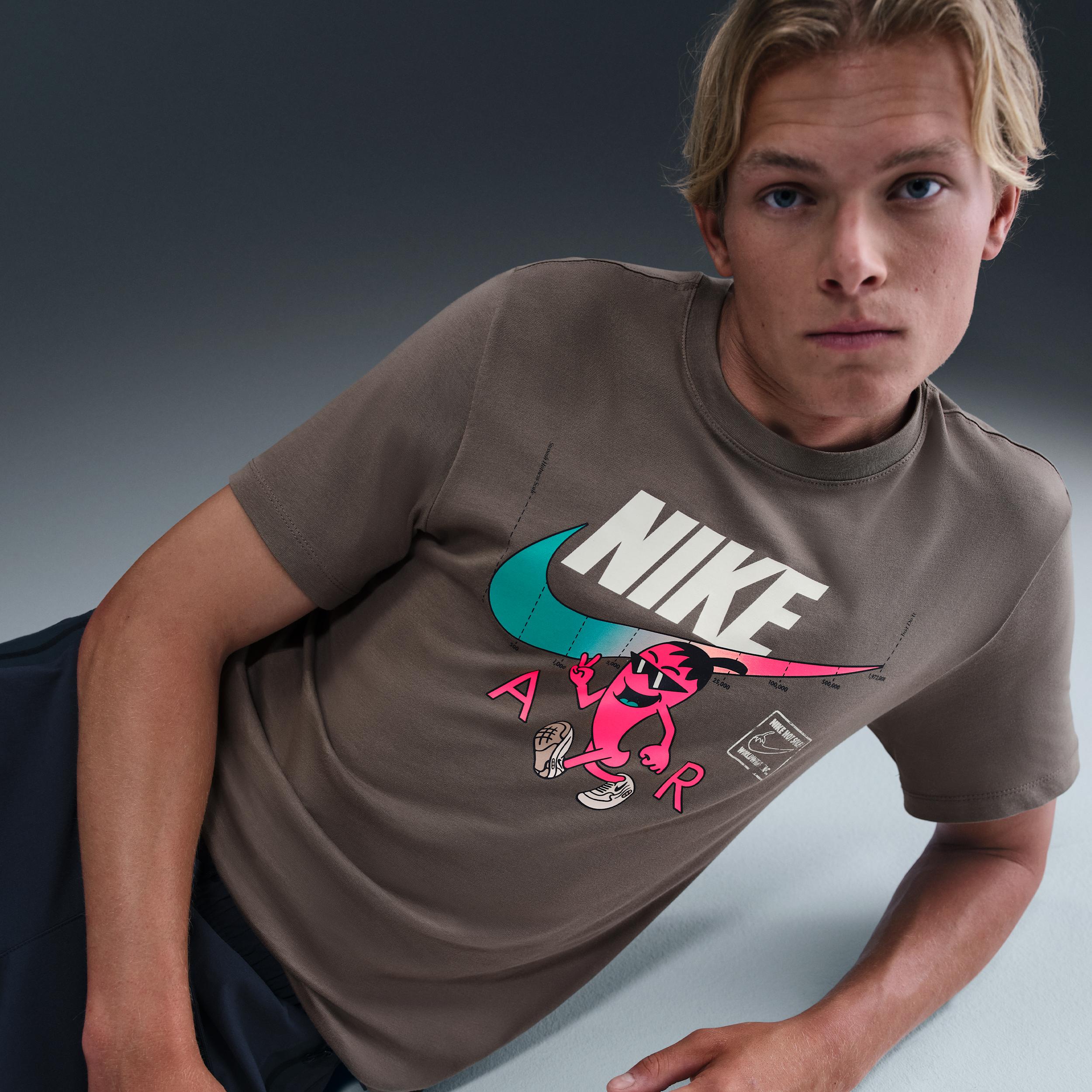 Mens Nike Sportswear Sole Food T-Shirt | HQ9258-289 Product Image