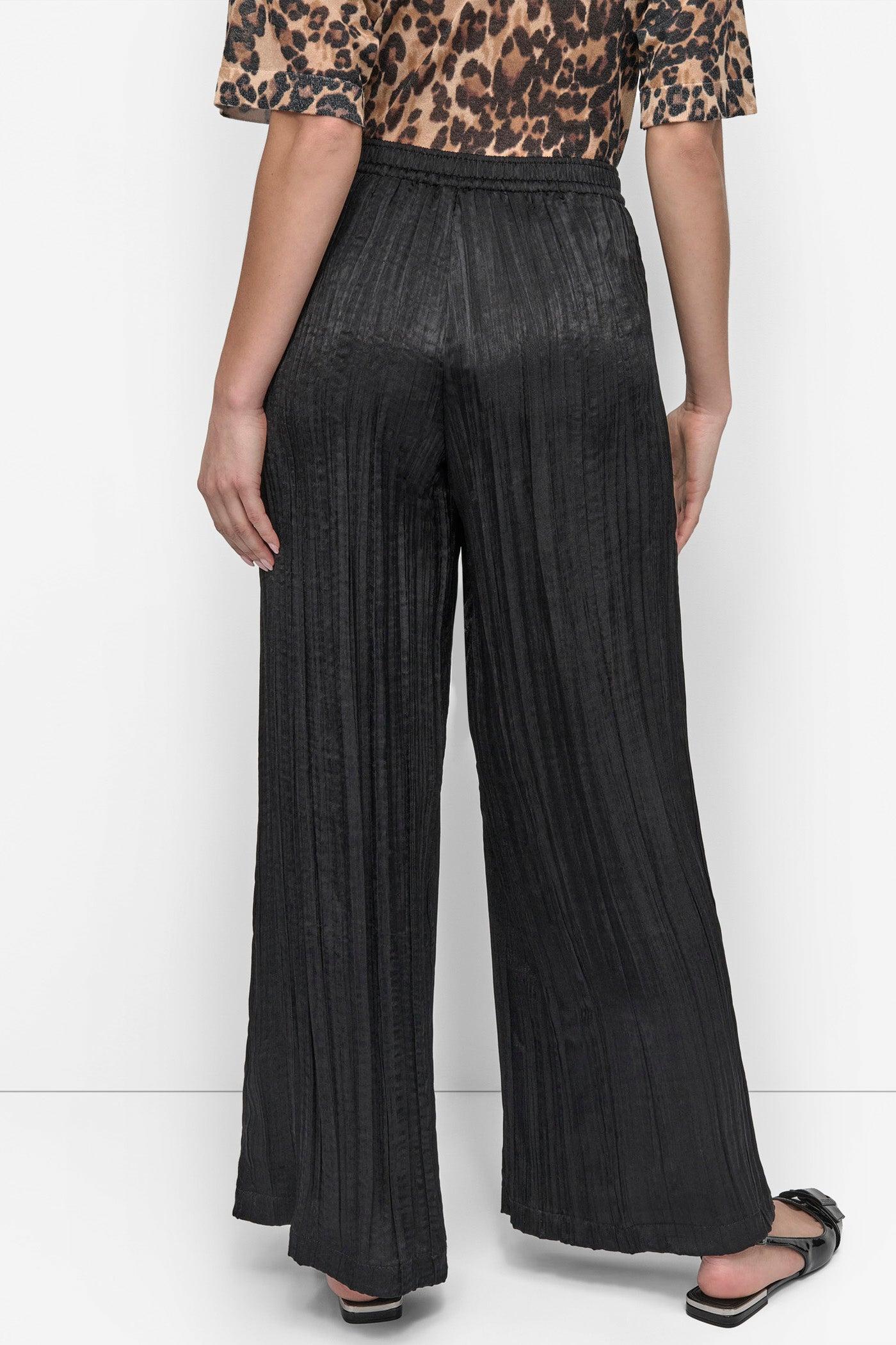 MID RISE PLISSÉ WIDE LEG PANT Product Image