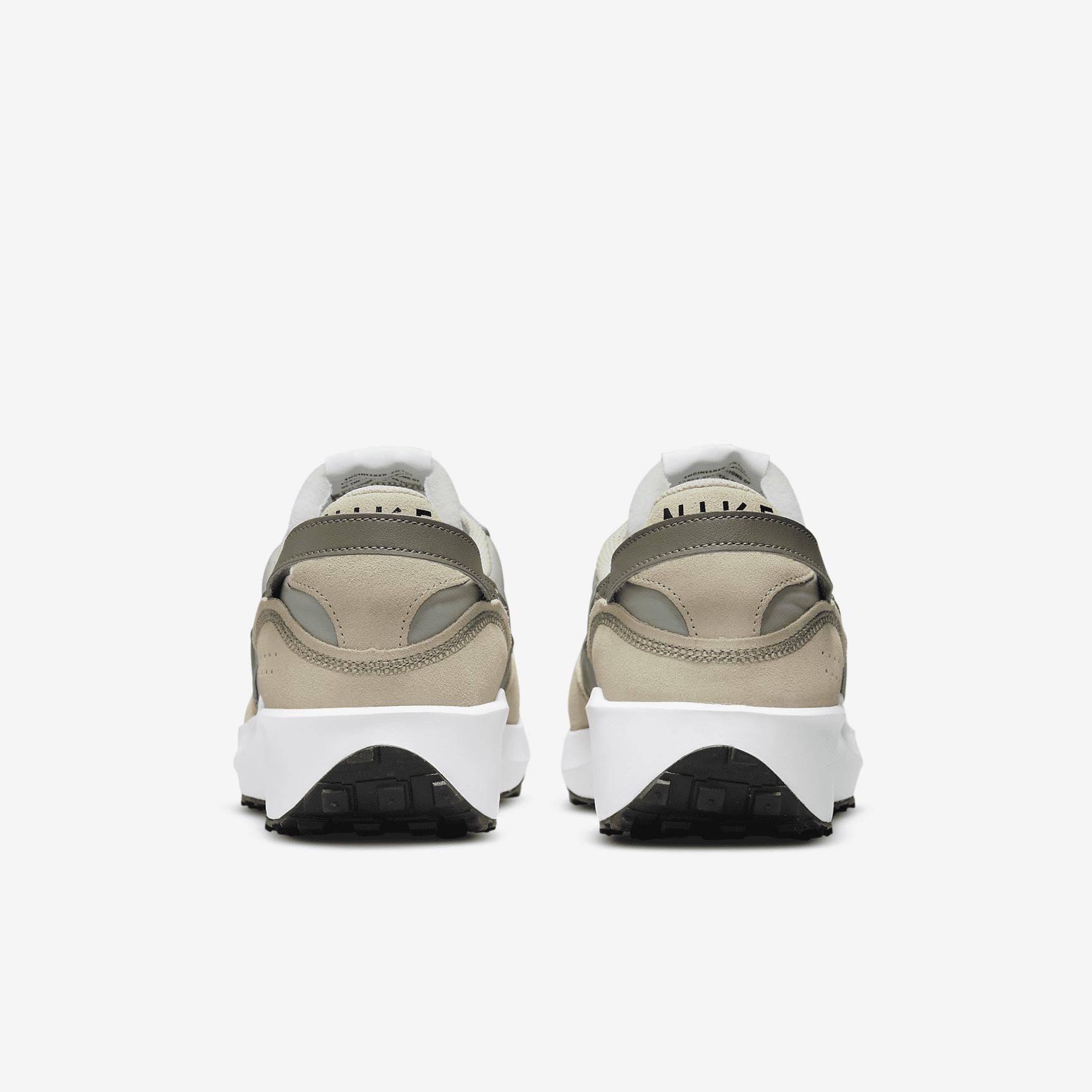 Nike Men's Waffle Debut Shoes Product Image