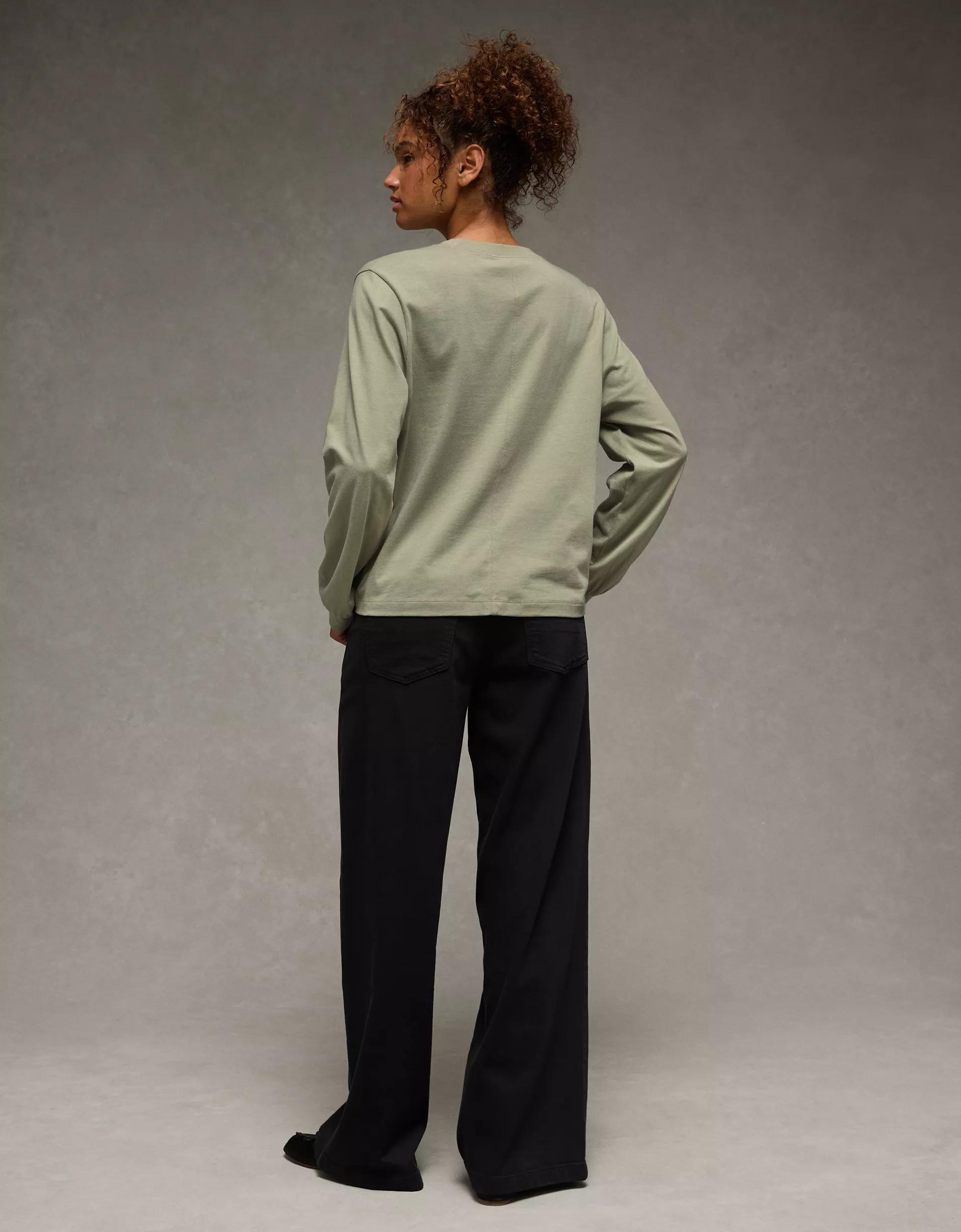 AE Everyday Luxe Long Sleeve T-Shirt Product Image