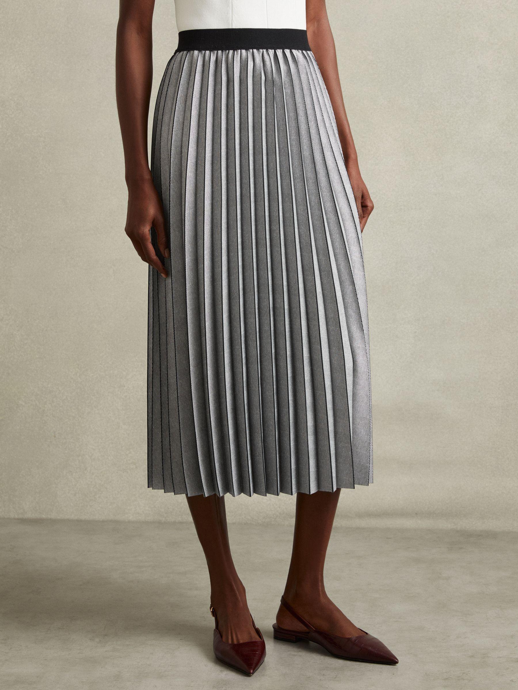Checked Pleated Midi Skirt in Grey Product Image