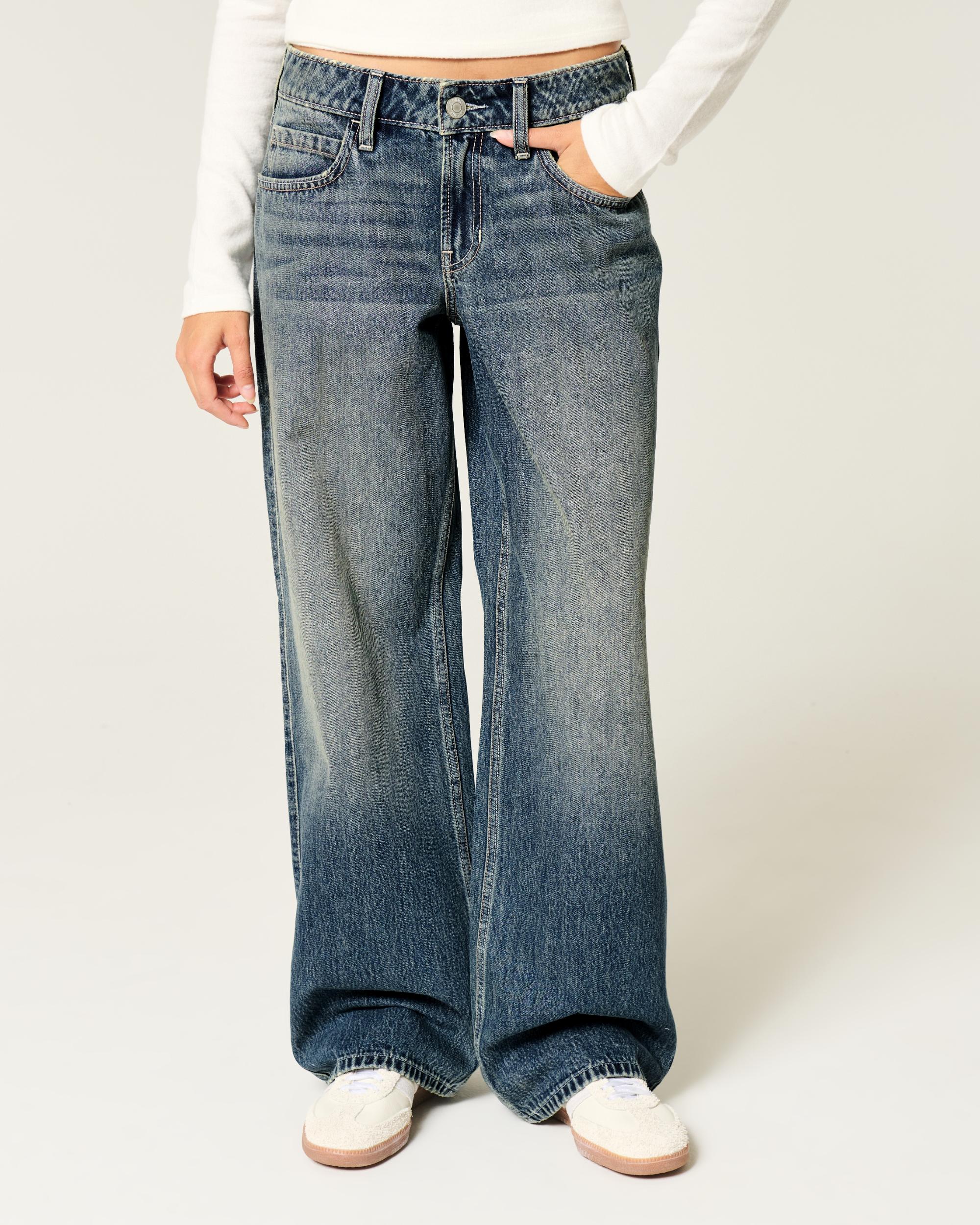 Low-Rise Medium Wash Baggy Jeans Product Image