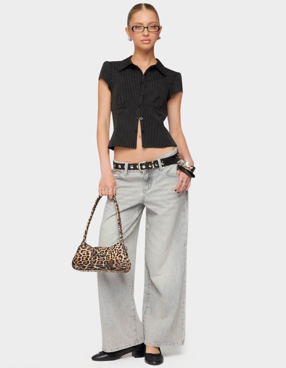 EDIKTED Petite Magda Low Rise Acid Wash Jeans - GRAY Product Image