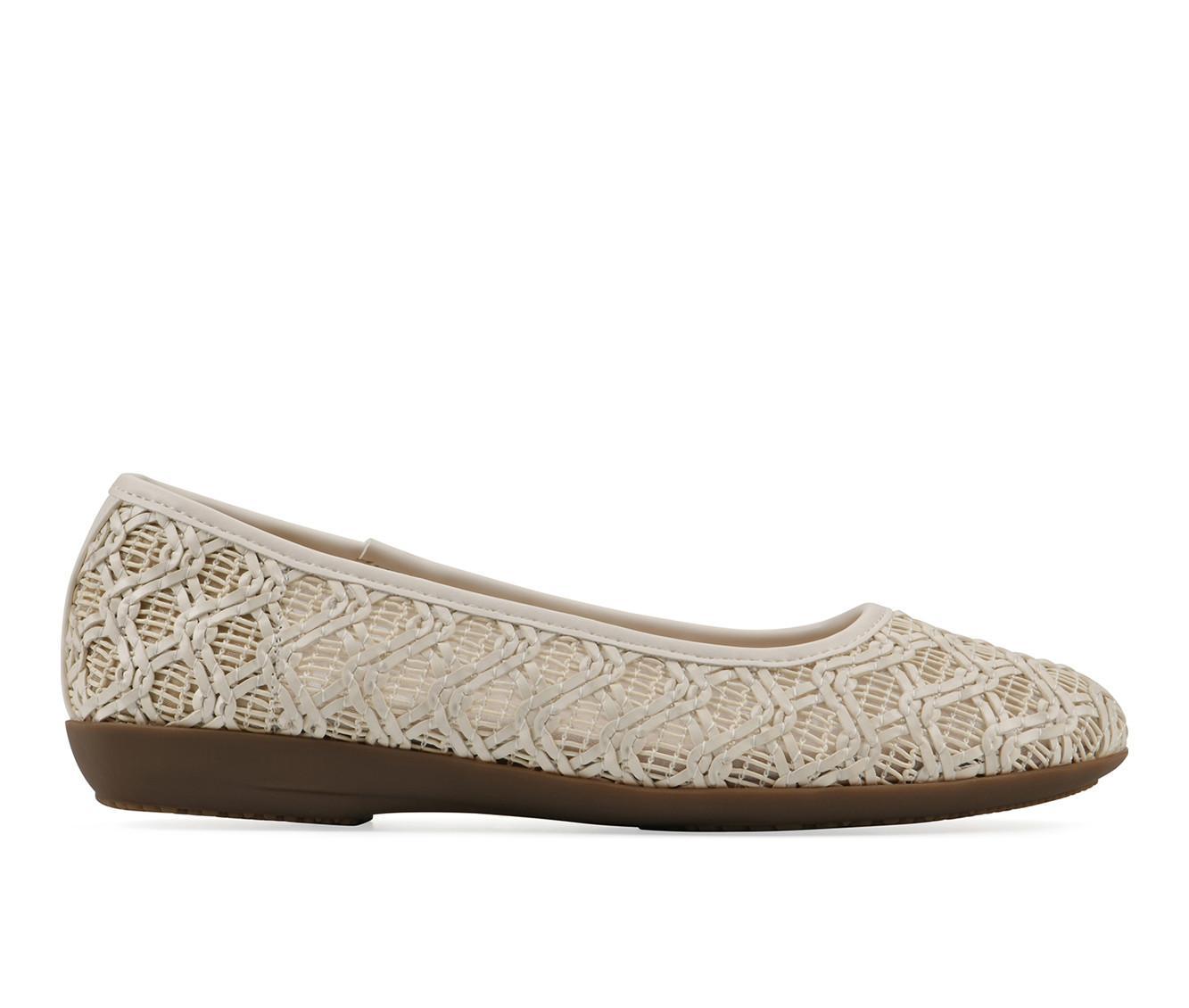 Women's Cliffs by White Mountain Cariann Flats Product Image