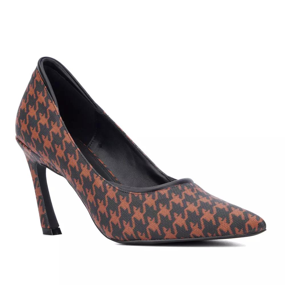 New York & Company Kailynn Womens Pointy Textured Pumps Product Image