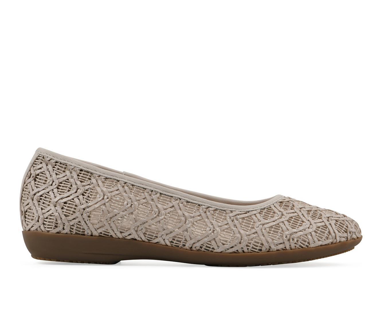Women's Cliffs by White Mountain Cariann Flats Product Image