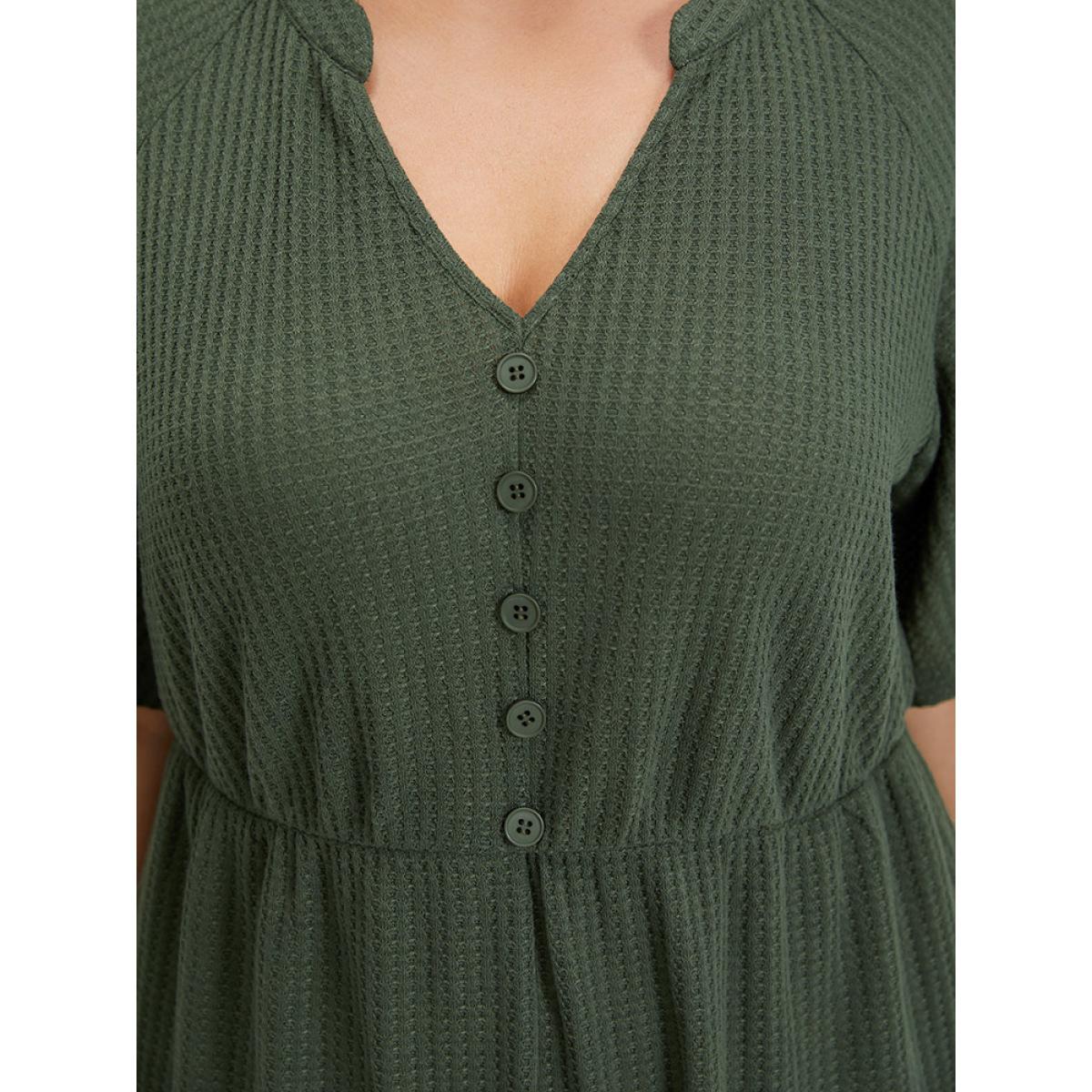 Plus Size ArmyGreen Plain Waffle Knit Pocket Button Detail Notched Jumpsuit Women Casual Short sleeve Notched collar Dailywear Loose Jumpsuits BloomChic 28/5X Product Image