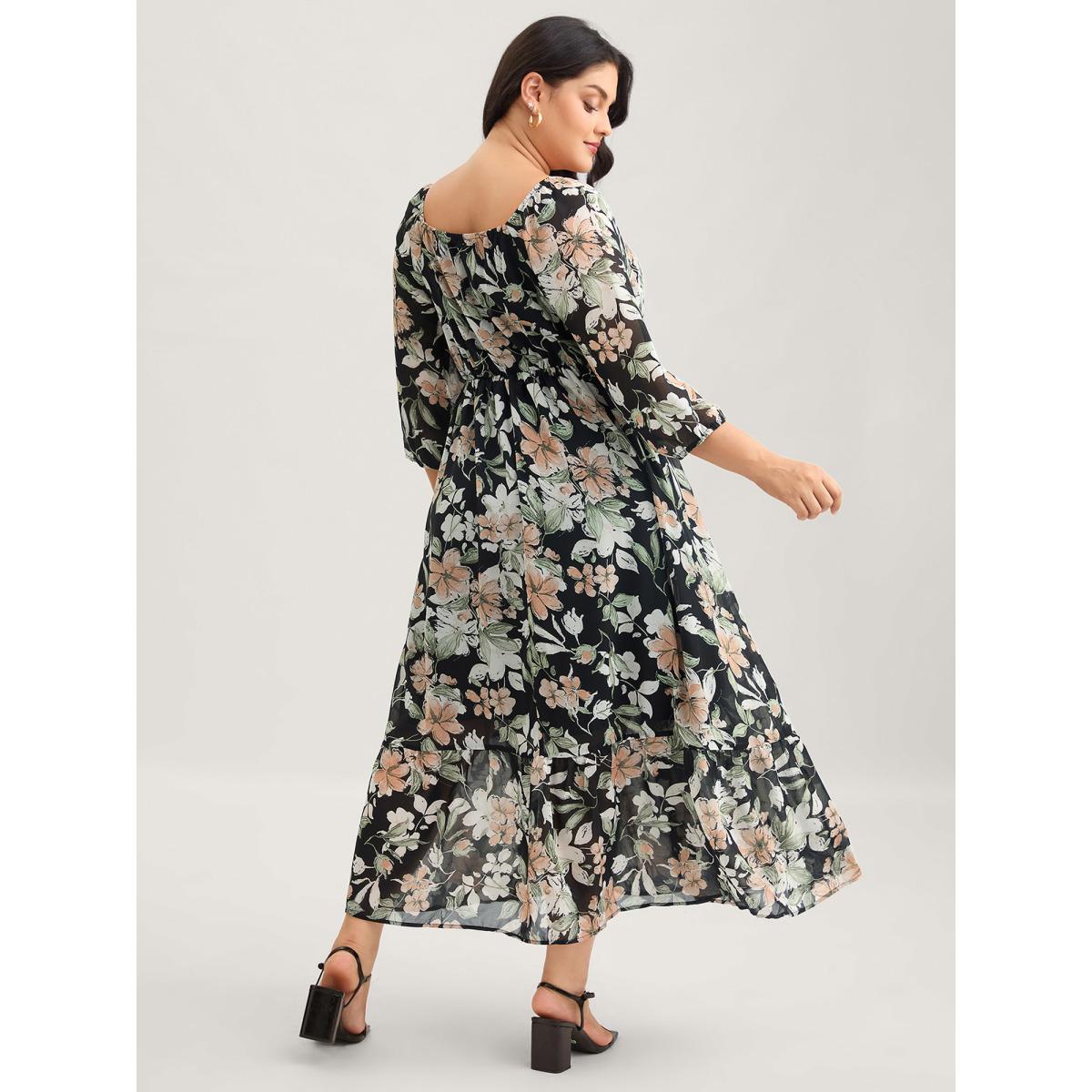 Plus Size Floral Heart Neckline Woven Ribbon Gathered Dress Black Women Timeless Woven ribbon&lace trim Heart neckline Elbow-length sleeve Curvy BloomChic 12/L Product Image