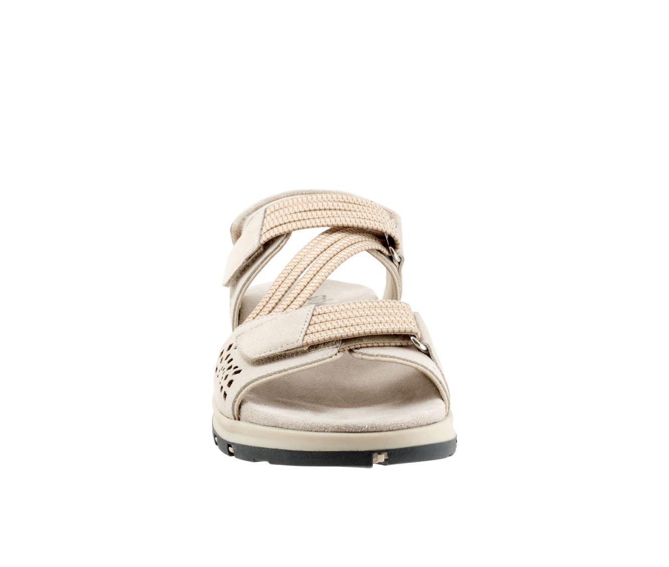 Women's Softwalk Oahu Sandals Product Image
