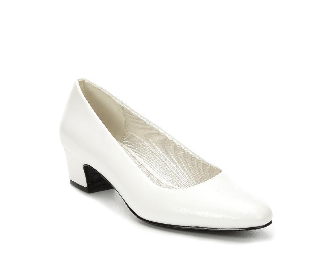 Women's Easy Street Prim Pumps Product Image
