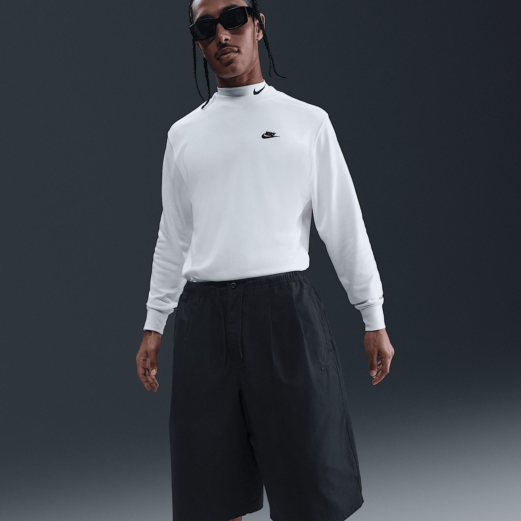 Nike Club Men's Oversized Shorts Product Image
