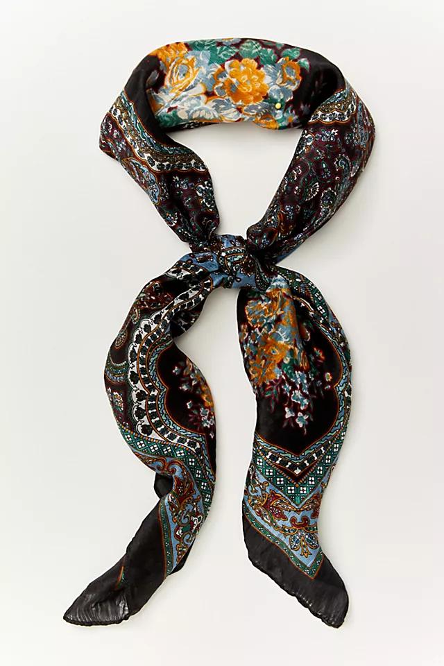 So Silk Bandana Product Image